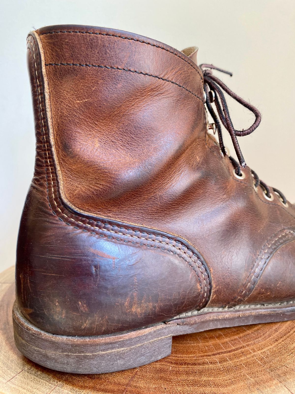 Photo by Hellraysaz on September 13, 2024 of the Red Wing Iron Ranger in S.B. Foot Copper Rough and Tough.