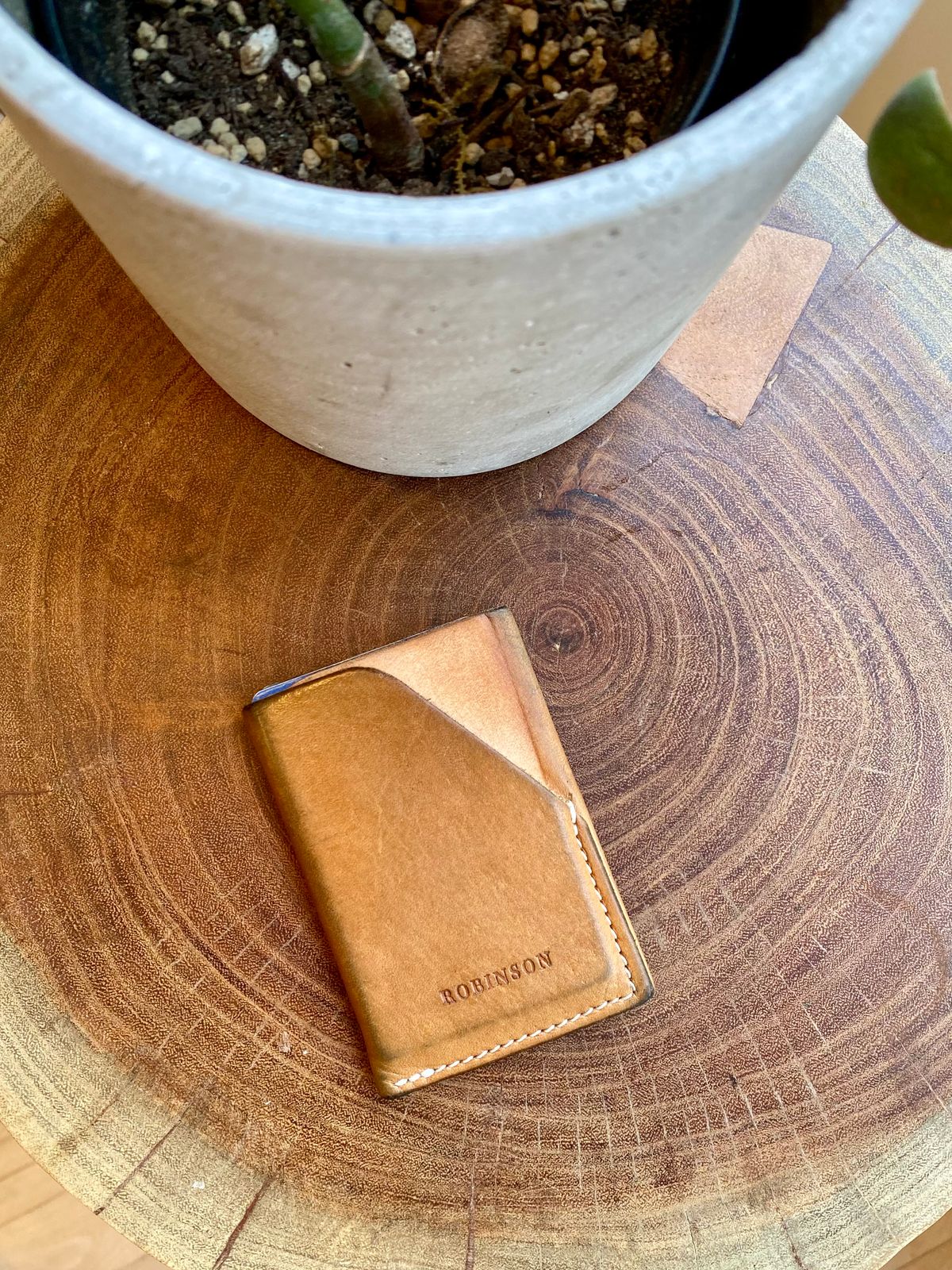 Photo by Hellraysaz on August 12, 2025 of the Robinson Wallet in Wickett & Craig Natural Veg Tan.