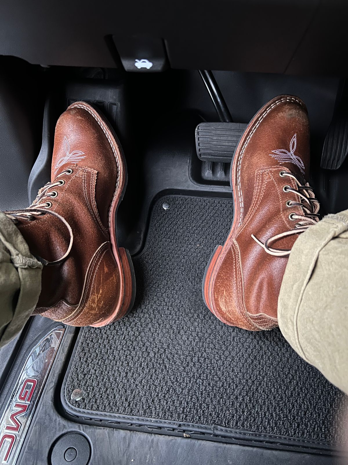 Photo by financial_bootnerd on June 6, 2025 of the Nicks Packer in Ember Waxed Flesh.