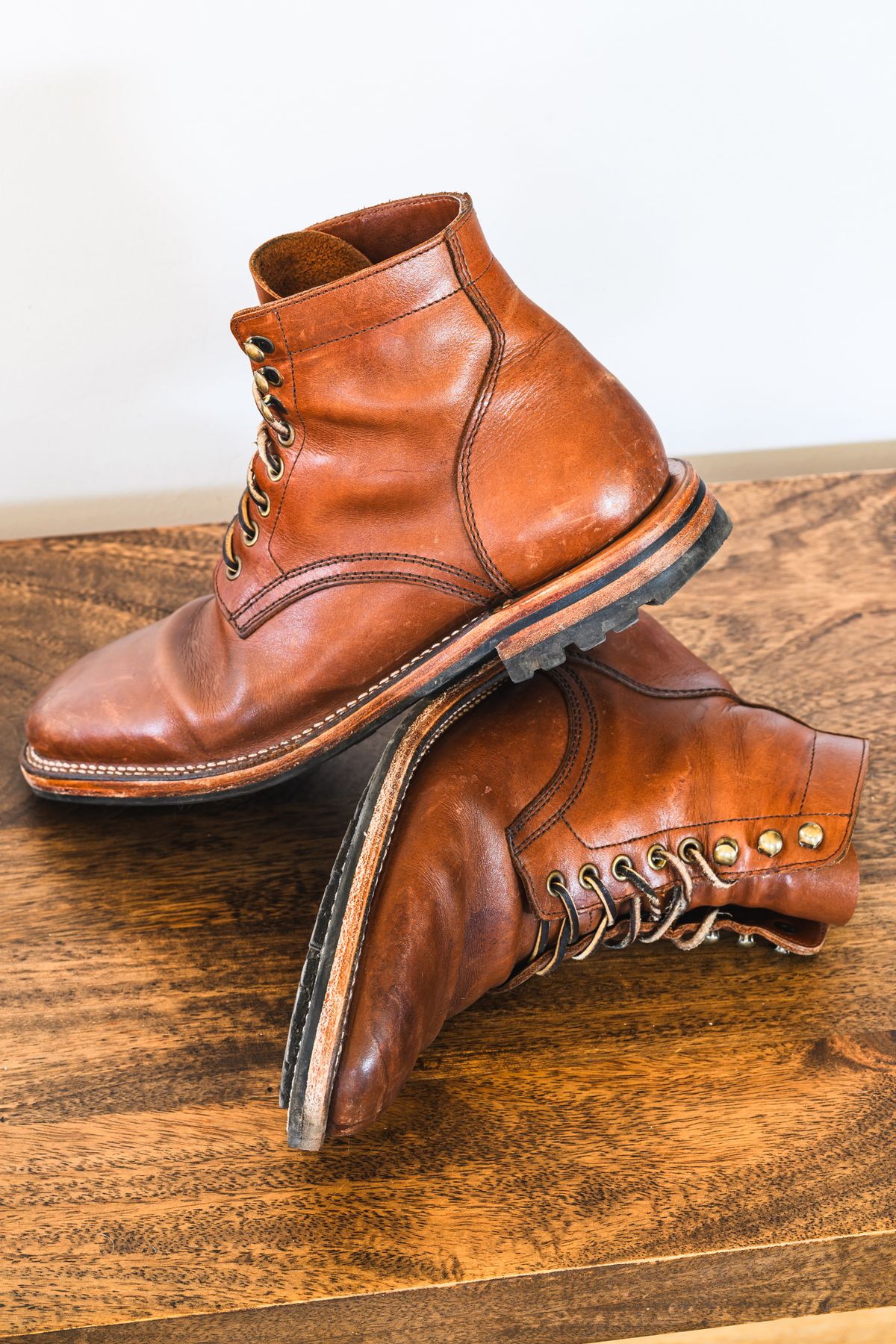 Photo by ABPhoto on March 1, 2025 of the Parkhurst The Allen in Tempesti Cognac Veg Tan.