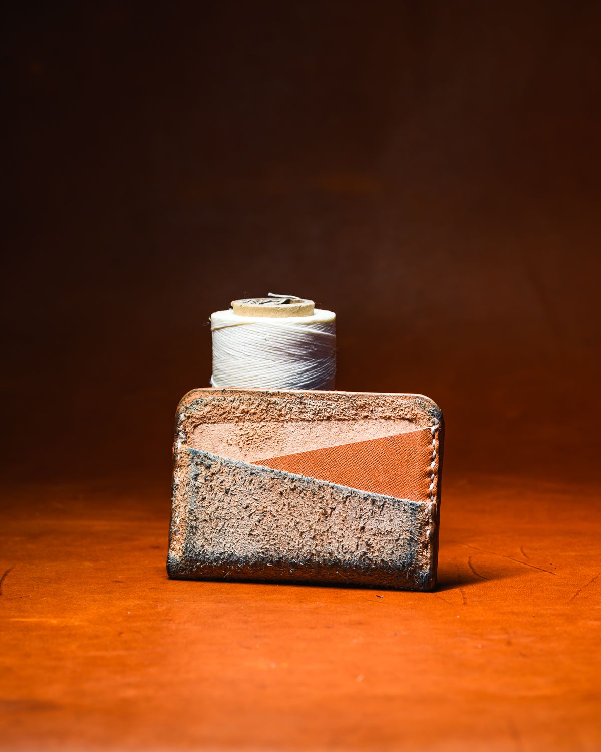 Photo by ABPhoto on December 1, 2025 of the Self-Made 5-Slot Wallet in Horween Hatch Grain Natural Dublin.