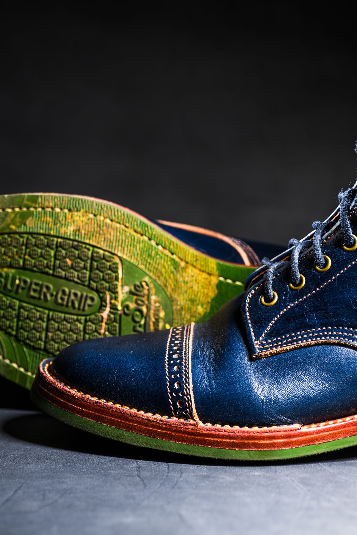 Photo by ABPhoto on December 1, 2025 of the Jakkrabbits Officer Boots in Jakkrabbits Heritage Veg Tan Hand-Dyed Navy.