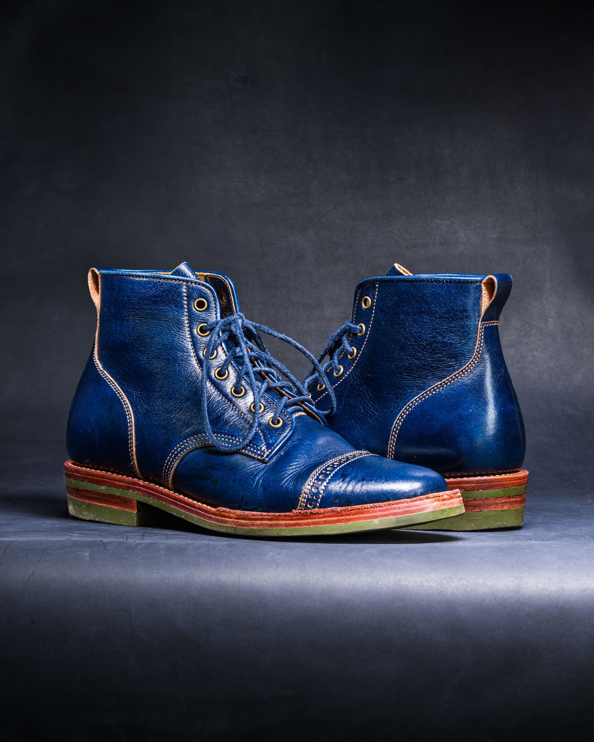 Photo by ABPhoto on March 1, 2026 of the Jakkrabbits Officer Boots in Jakkrabbits Heritage Veg Tan Hand-Dyed Navy.