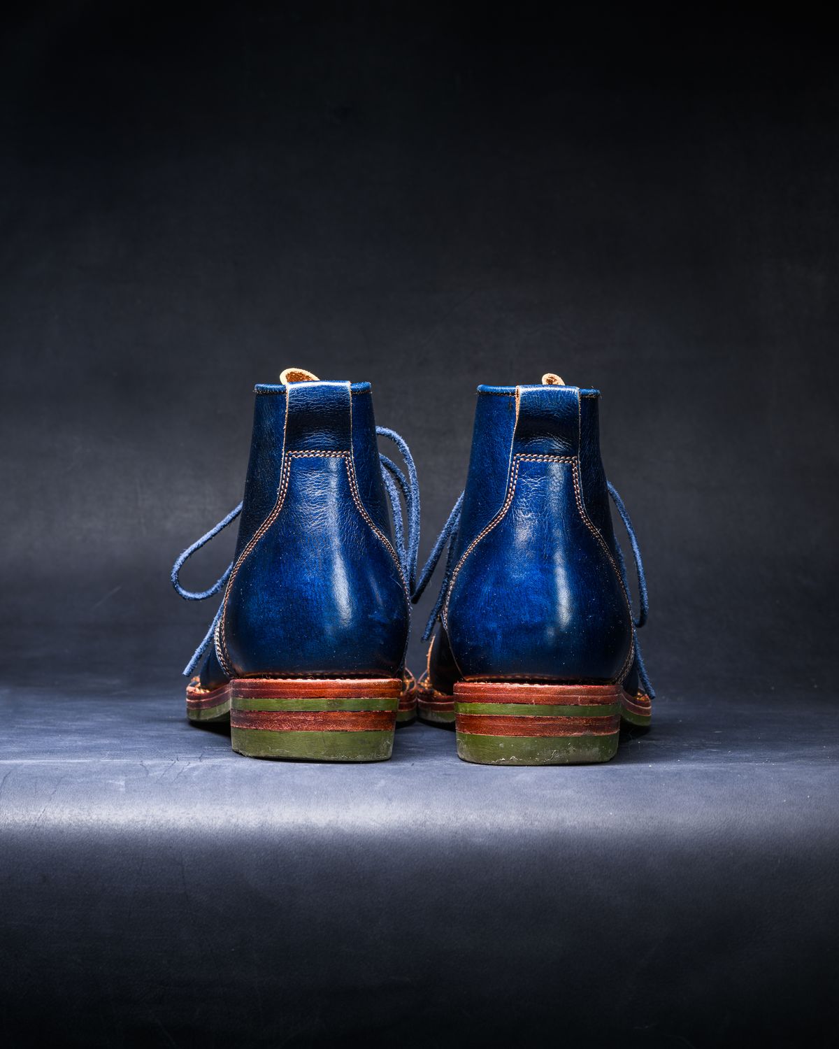 Photo by ABPhoto on March 1, 2026 of the Jakkrabbits Officer Boots in Jakkrabbits Heritage Veg Tan Hand-Dyed Navy.