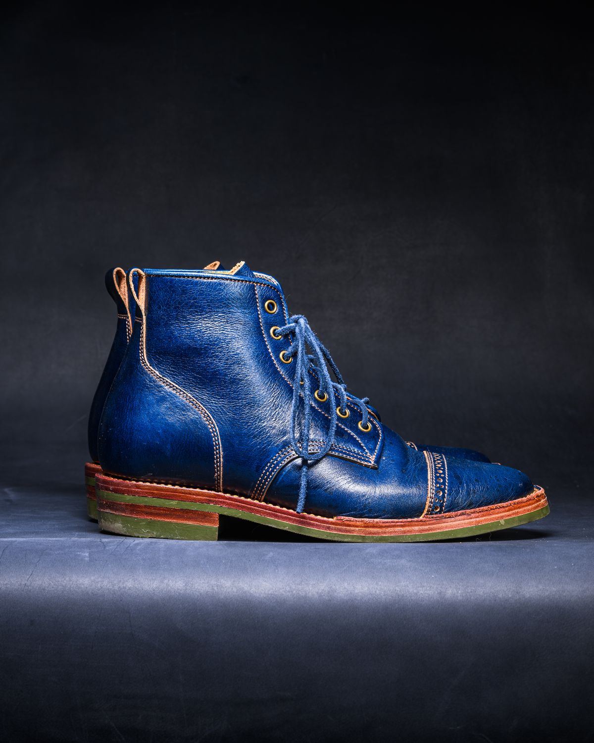 Photo by ABPhoto on March 1, 2026 of the Jakkrabbits Officer Boots in Jakkrabbits Heritage Veg Tan Hand-Dyed Navy.