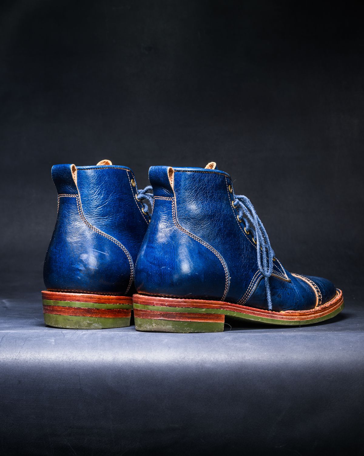 Photo by ABPhoto on March 1, 2026 of the Jakkrabbits Officer Boots in Jakkrabbits Heritage Veg Tan Hand-Dyed Navy.