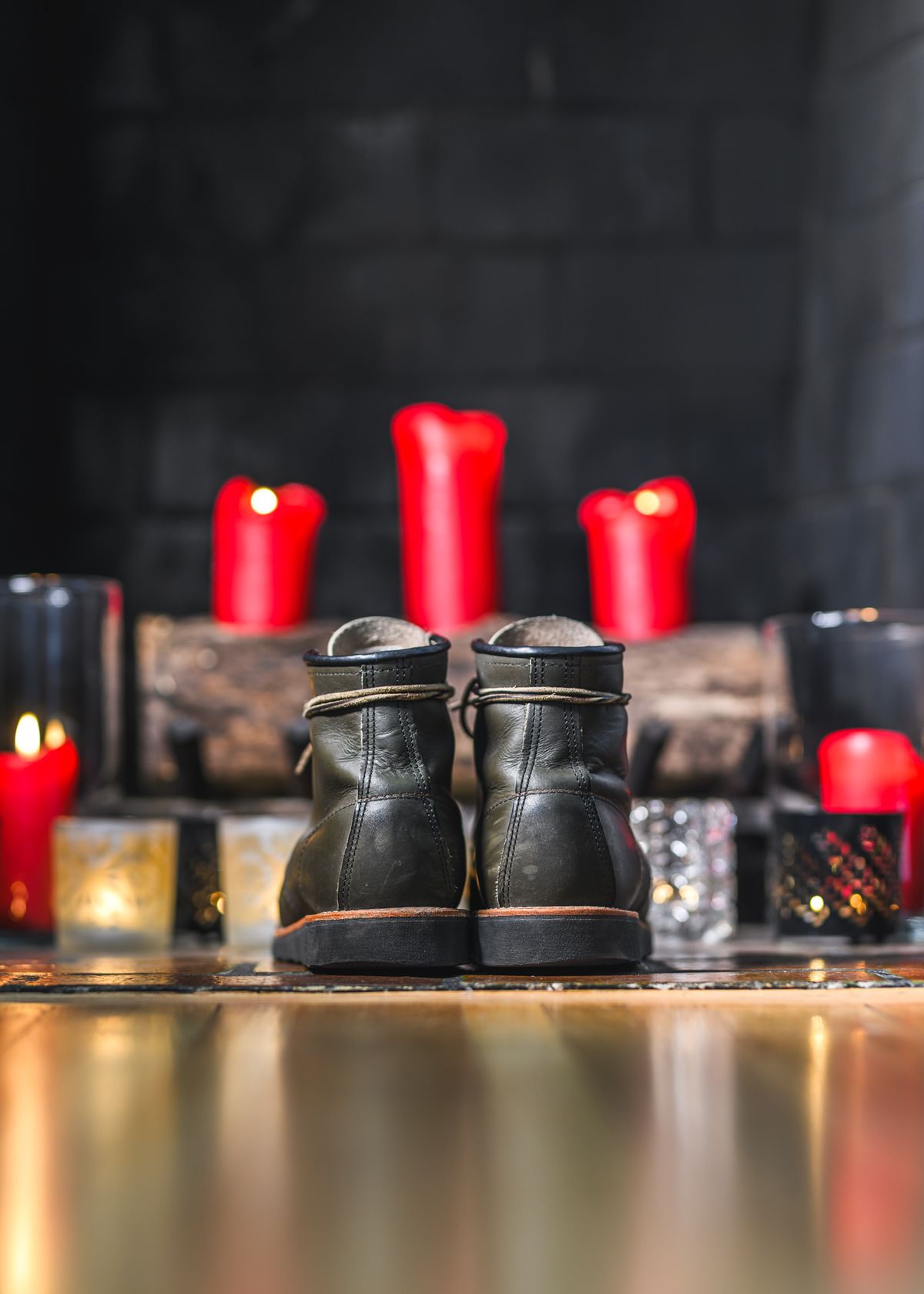 Photo by ABPhoto on December 1, 2023 of the Red Wing 6-Inch Classic Moc in S.B. Foot Alpine Portage.