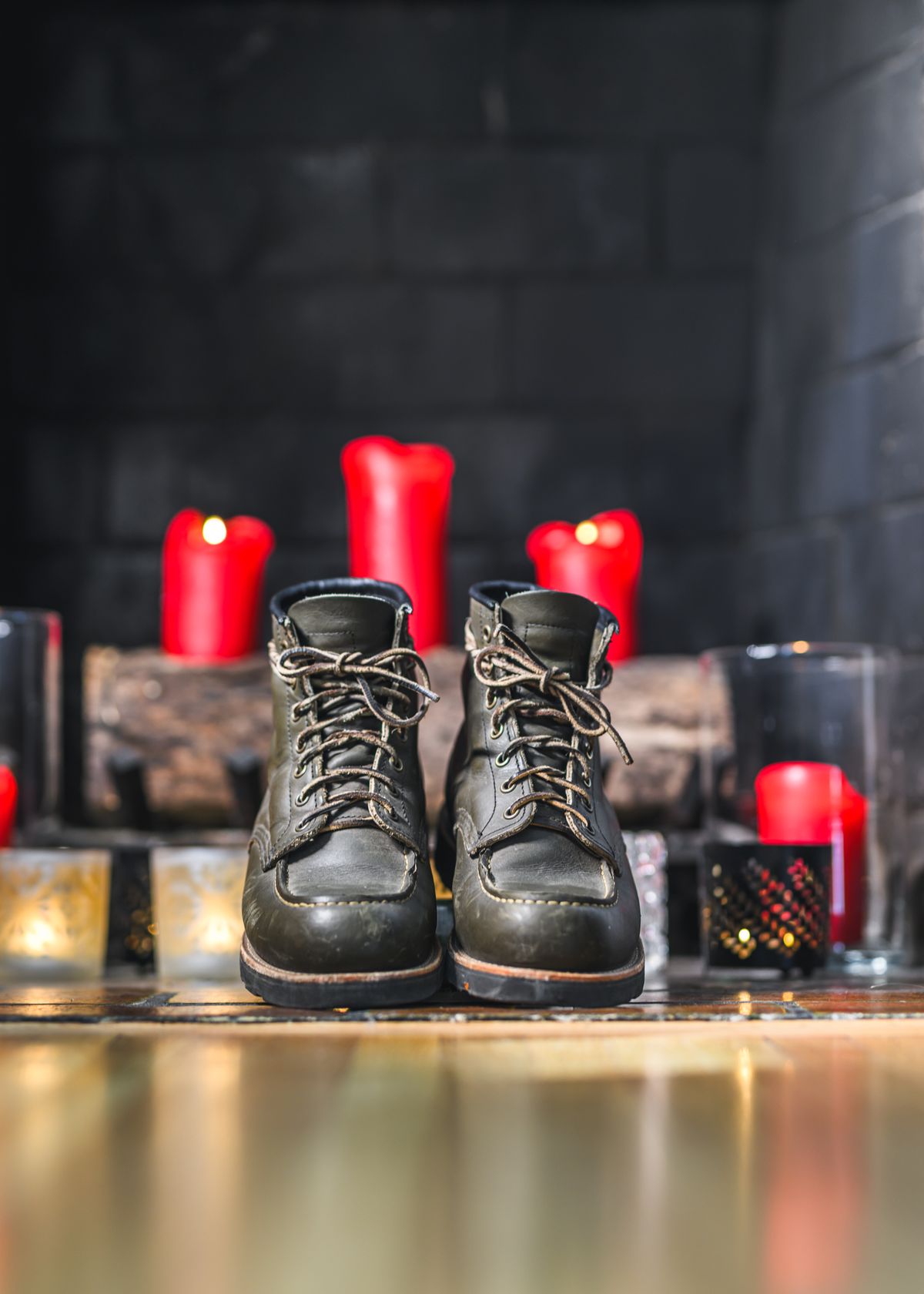 Photo by ABPhoto on December 1, 2023 of the Red Wing 6-Inch Classic Moc in S.B. Foot Alpine Portage.