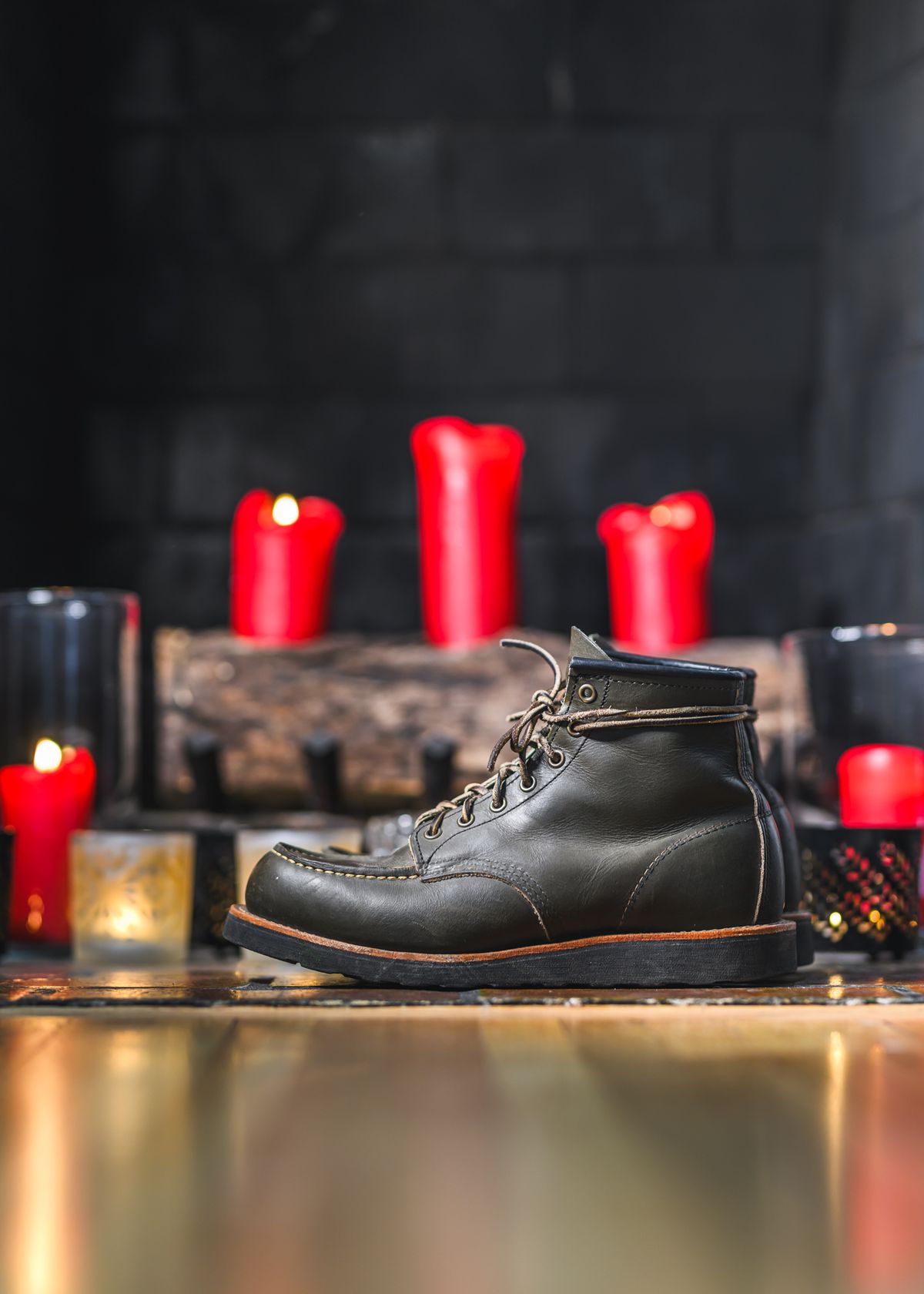 Photo by ABPhoto on December 1, 2023 of the Red Wing 6-Inch Classic Moc in S.B. Foot Alpine Portage.