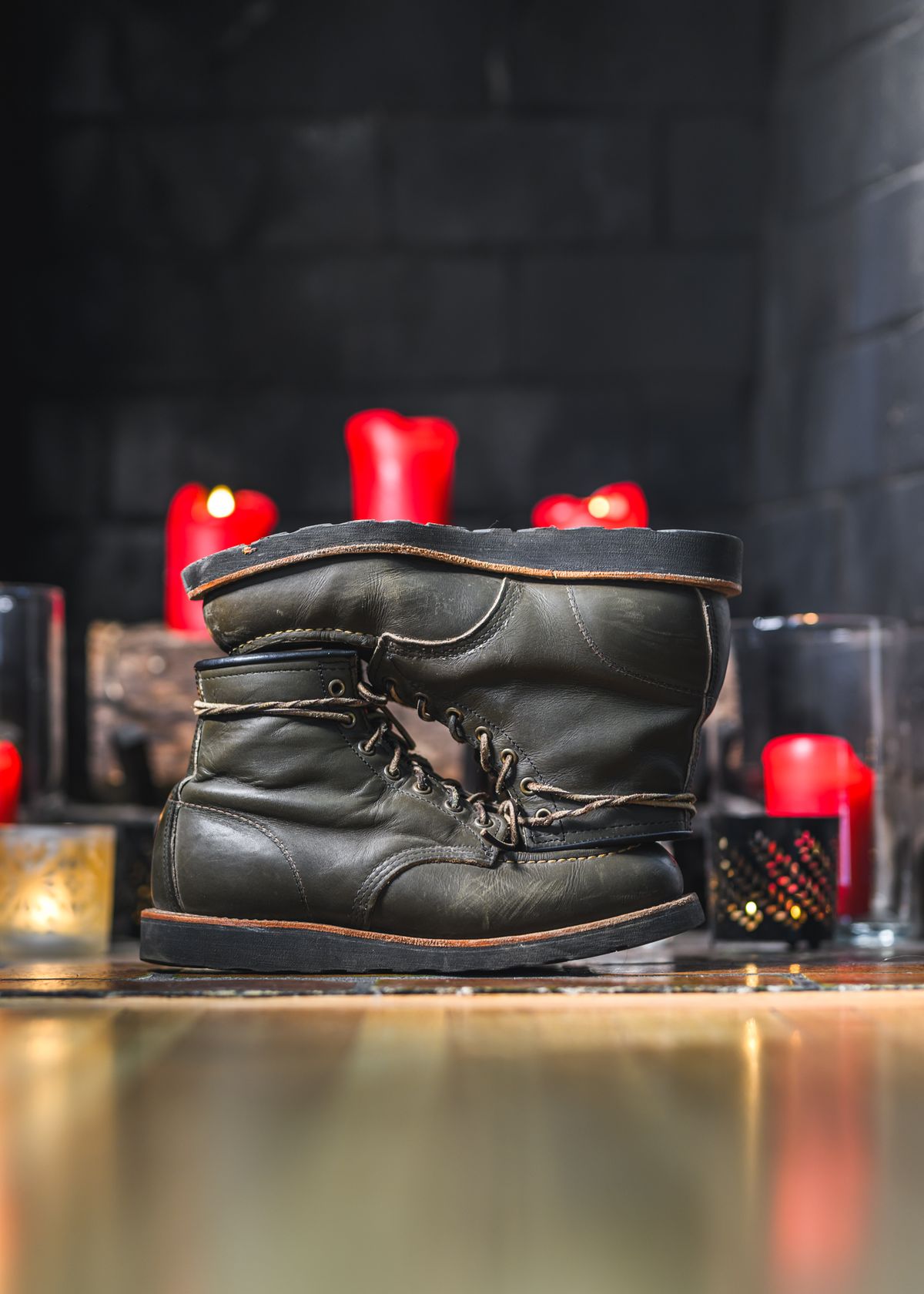 Photo by ABPhoto on December 1, 2023 of the Red Wing 6-Inch Classic Moc in S.B. Foot Alpine Portage.