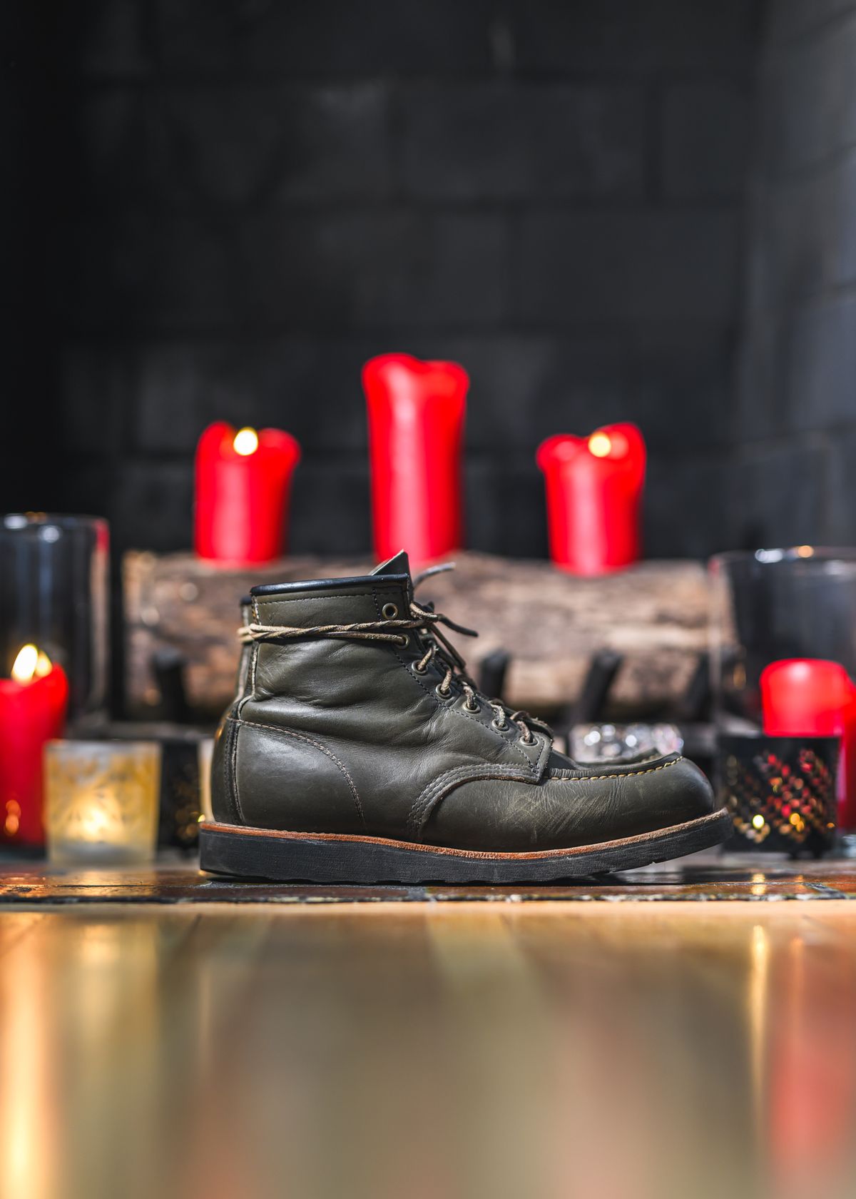 Photo by ABPhoto on December 1, 2023 of the Red Wing 6-Inch Classic Moc in S.B. Foot Alpine Portage.
