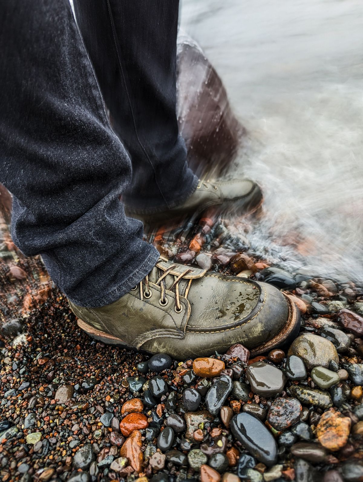 Photo by ABPhoto on February 3, 2024 of the Red Wing 6-Inch Classic Moc in S.B. Foot Alpine Portage.