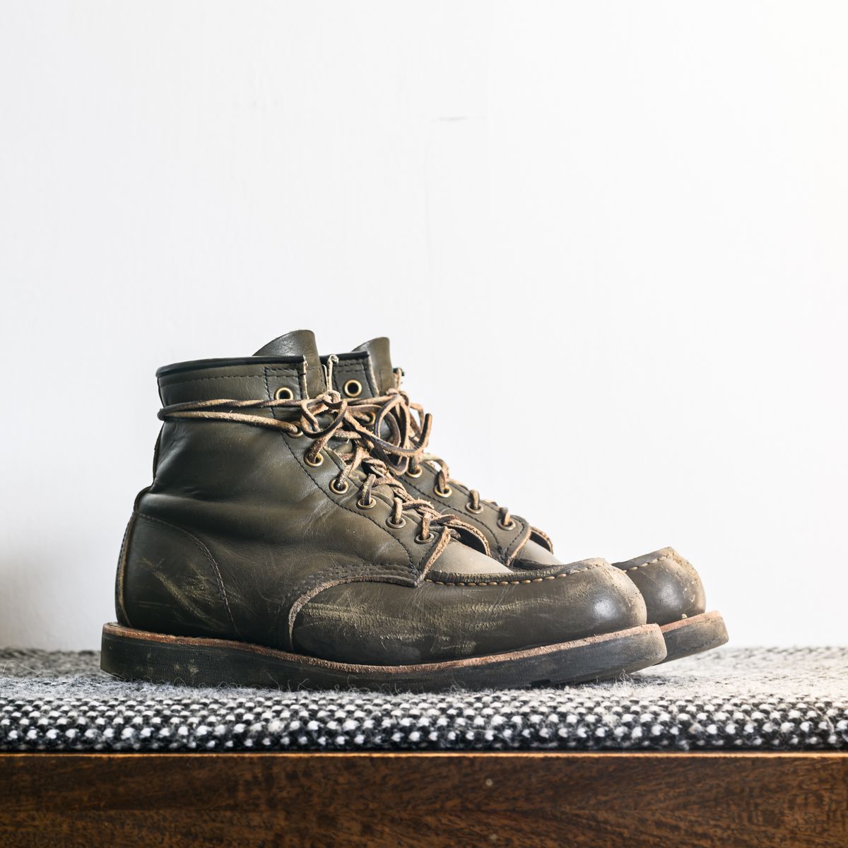 Photo by ABPhoto on March 1, 2024 of the Red Wing 6-Inch Classic Moc in S.B. Foot Alpine Portage.