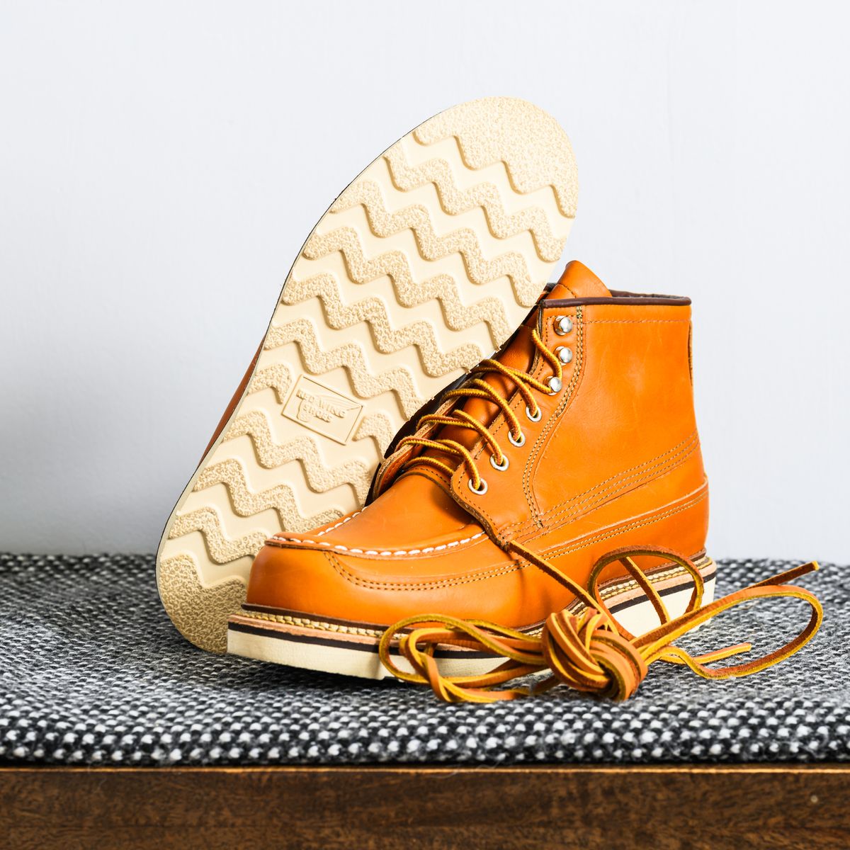 Photo by ABPhoto on February 17, 2024 of the Red Wing Irish Setter Canoe Moc in S.B. Foot Sequoia Gold Russet.