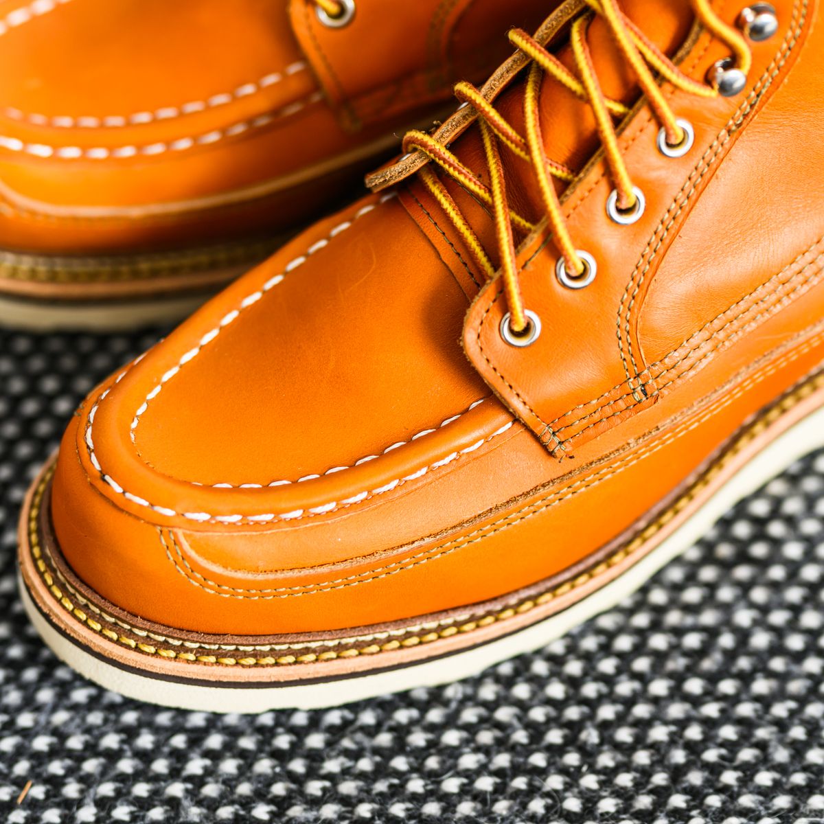 Photo by ABPhoto on February 17, 2024 of the Red Wing Irish Setter Canoe Moc in S.B. Foot Sequoia Gold Russet.