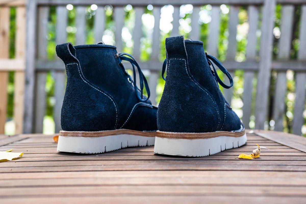 Photo by ABPhoto on October 1, 2022 of the Jakkrabbits Moc Toe Boot in Horween Navy Chamois Roughout.