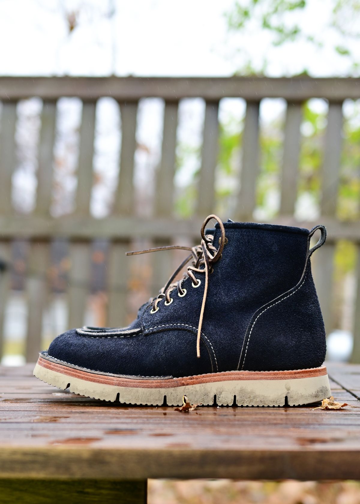 Photo by ABPhoto on November 5, 2022 of the Jakkrabbits Moc Toe Boot in Horween Navy Chamois Roughout.