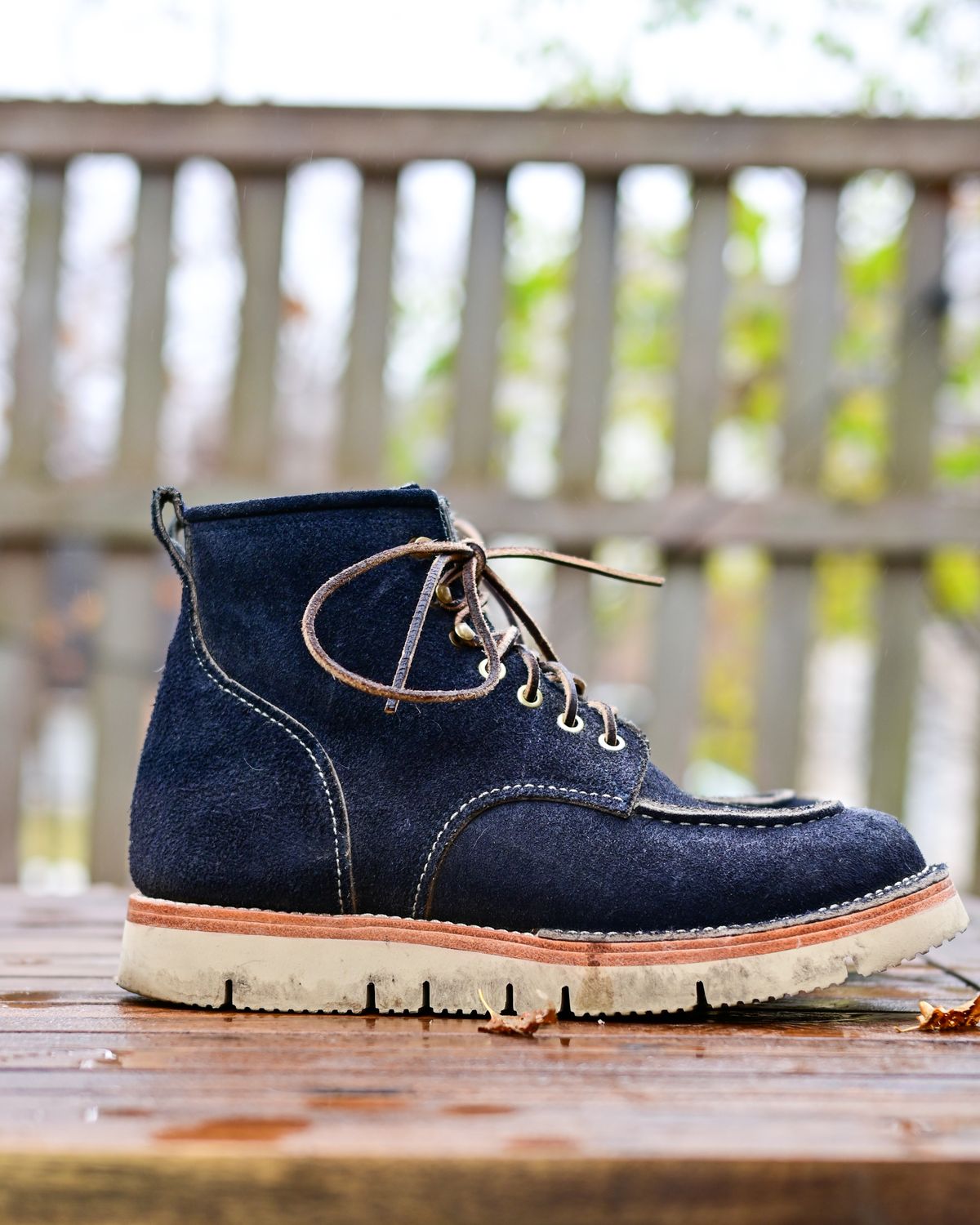 Photo by ABPhoto on November 5, 2022 of the Jakkrabbits Moc Toe Boot in Horween Navy Chamois Roughout.