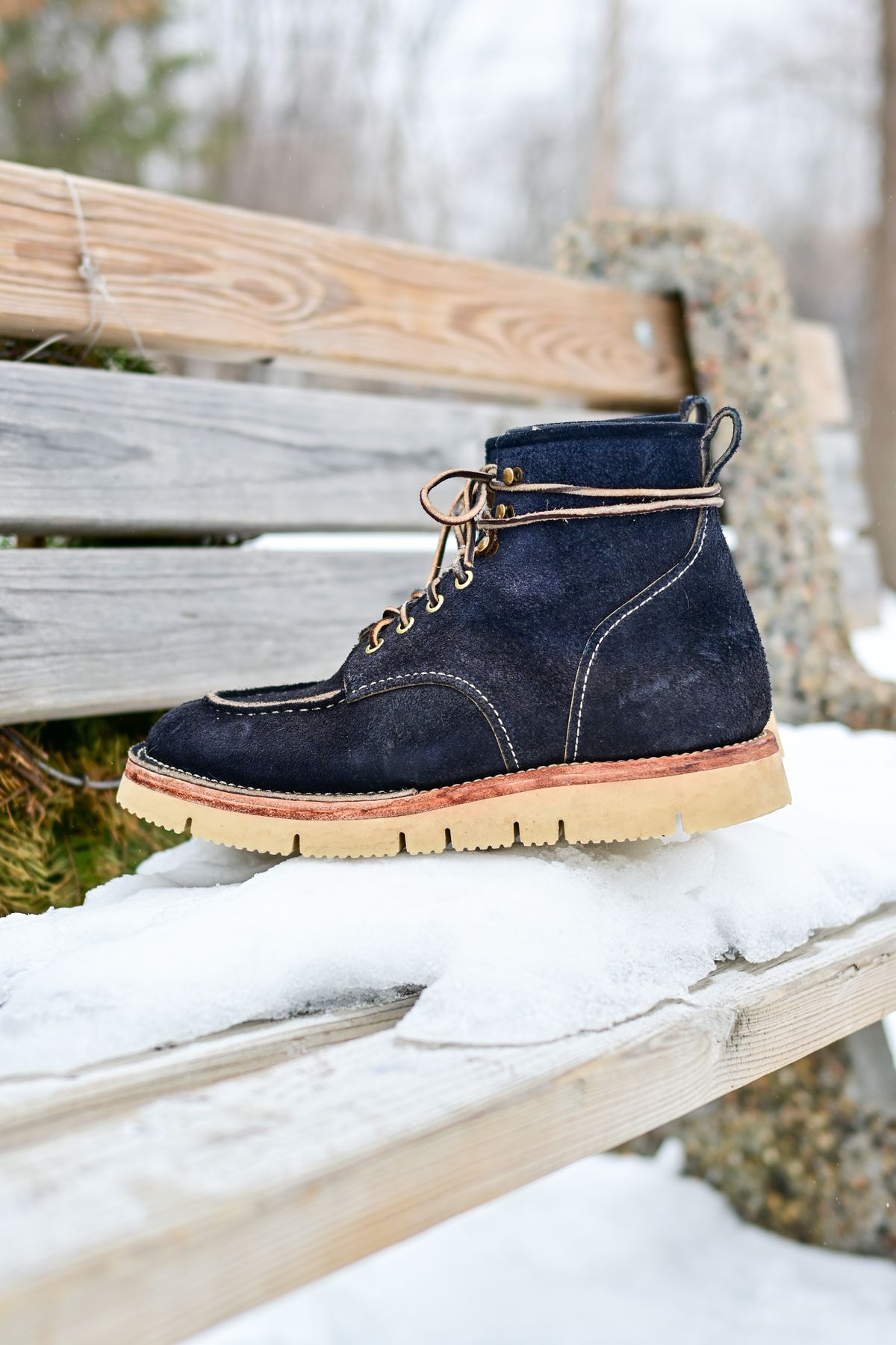 Photo by ABPhoto on January 2, 2023 of the Jakkrabbits Moc Toe Boot in Horween Navy Chamois Roughout.