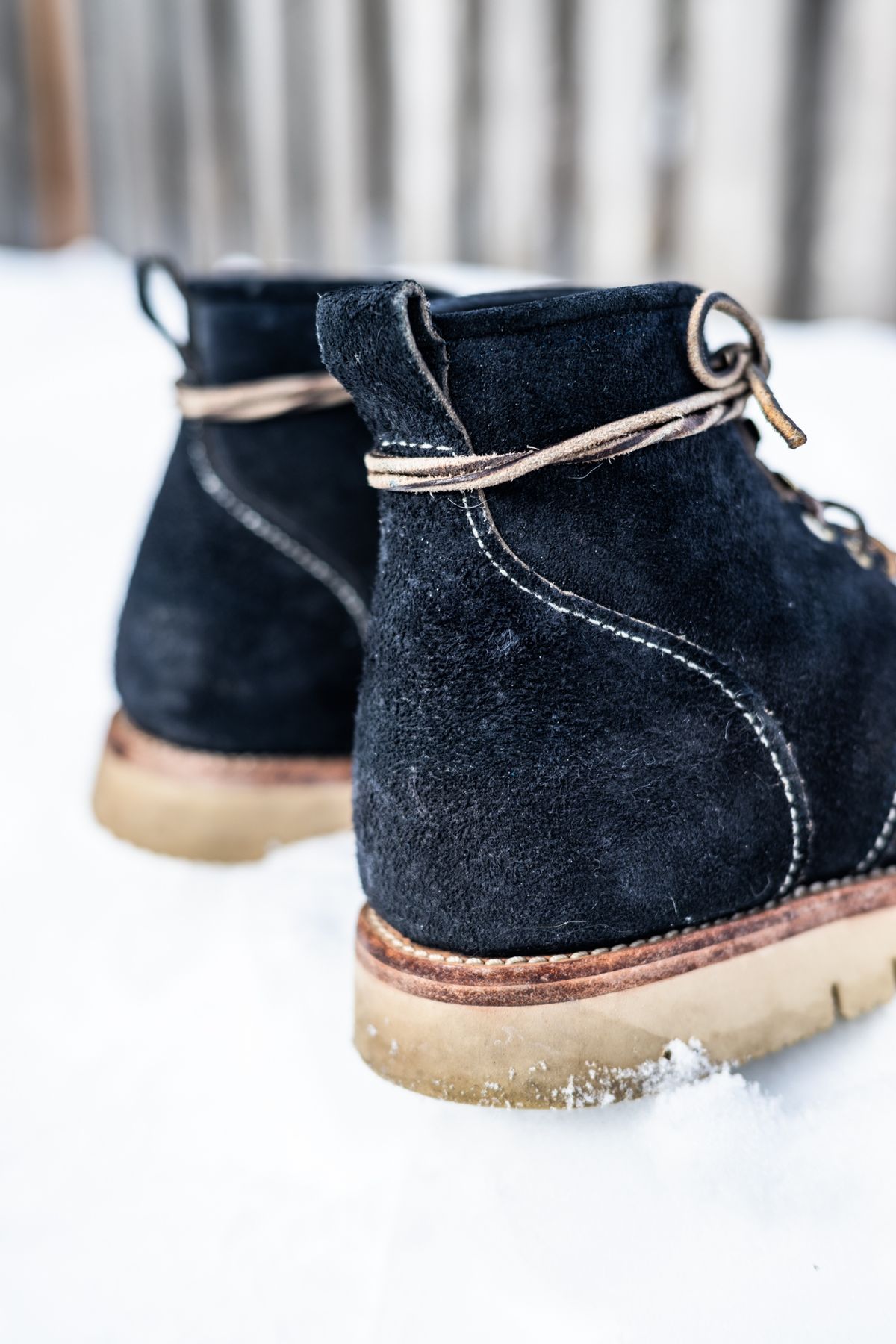 Photo by ABPhoto on February 1, 2023 of the Jakkrabbits Moc Toe Boot in Horween Navy Chamois Roughout.