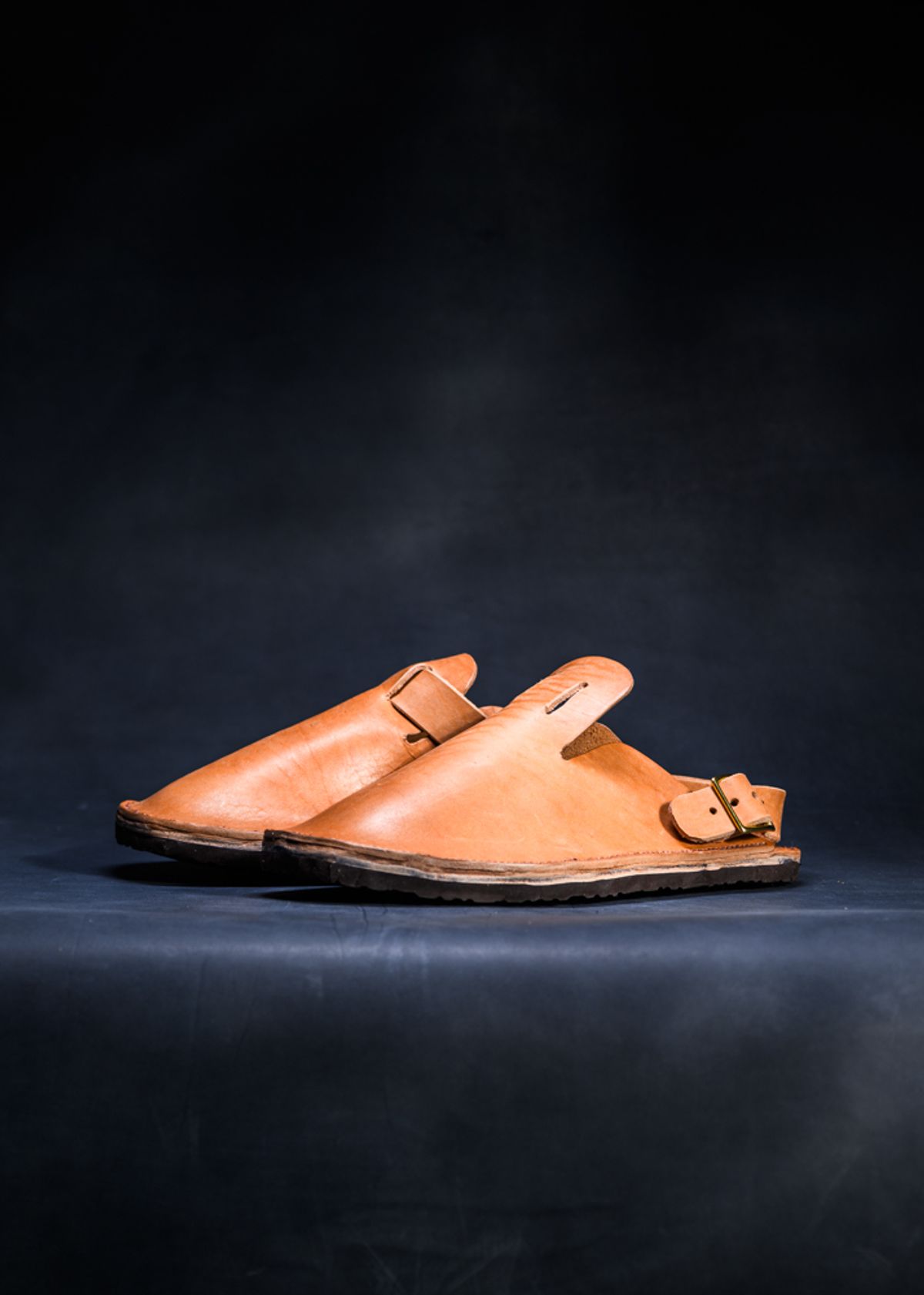 Photo by ABPhoto on February 26, 2026 of the Self-Made House Shoe in Horween Russet Horsehide Strips.