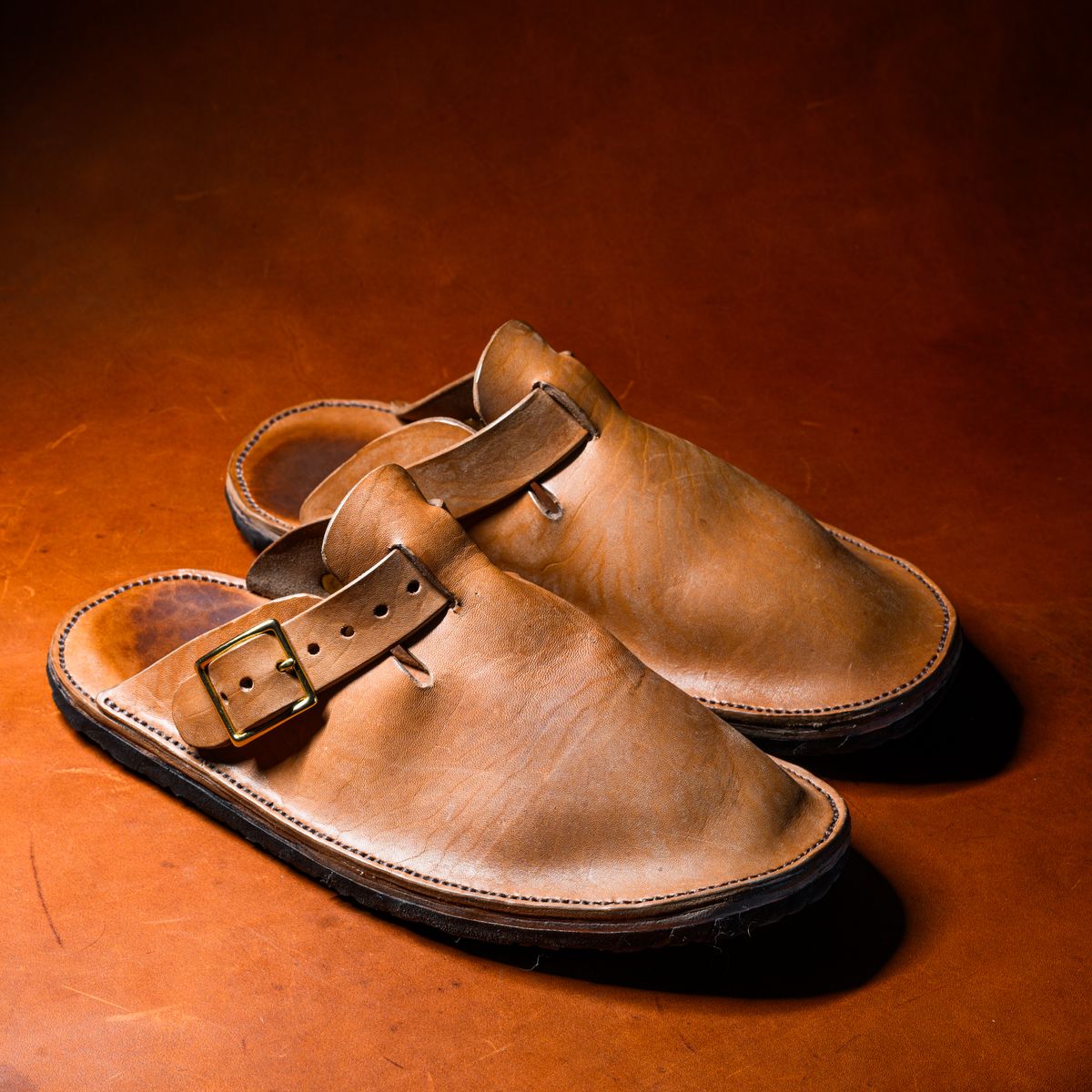 Photo by ABPhoto on April 1, 2026 of the Self-Made House Shoe in Horween Russet Horsehide Strips.