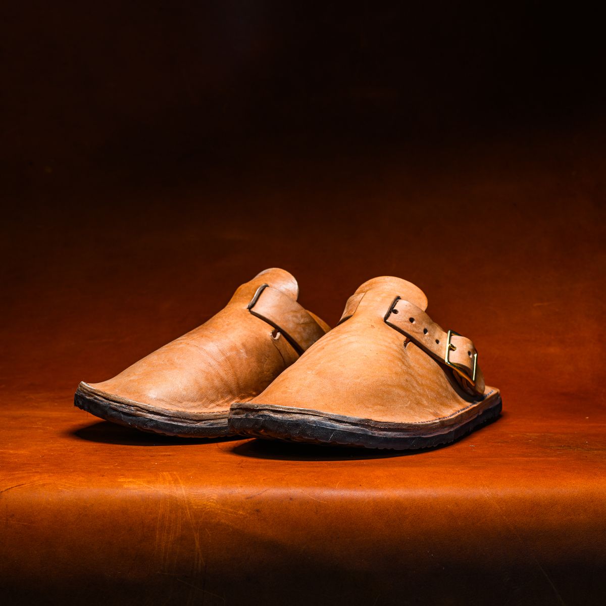 Photo by ABPhoto on April 1, 2026 of the Self-Made House Shoe in Horween Russet Horsehide Strips.