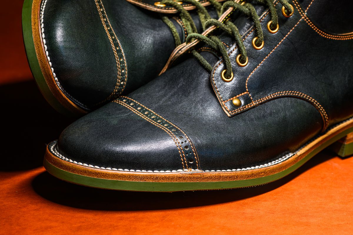 Photo by ABPhoto on October 31, 2025 of the Iron Boots x Østmo Type 1 in Maryam Dark Green Hand-Dyed Horsehide.