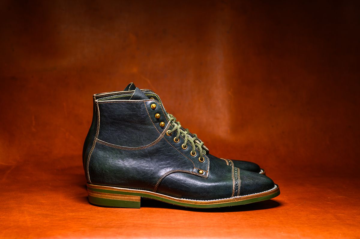 Photo by ABPhoto on October 31, 2025 of the Iron Boots x Østmo Type 1 in Maryam Dark Green Hand-Dyed Horsehide.