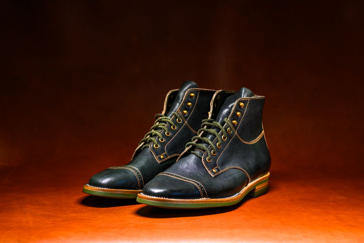 Photo by ABPhoto on October 31, 2025 of the Iron Boots x Østmo Type 1 in Maryam Dark Green Hand-Dyed Horsehide.