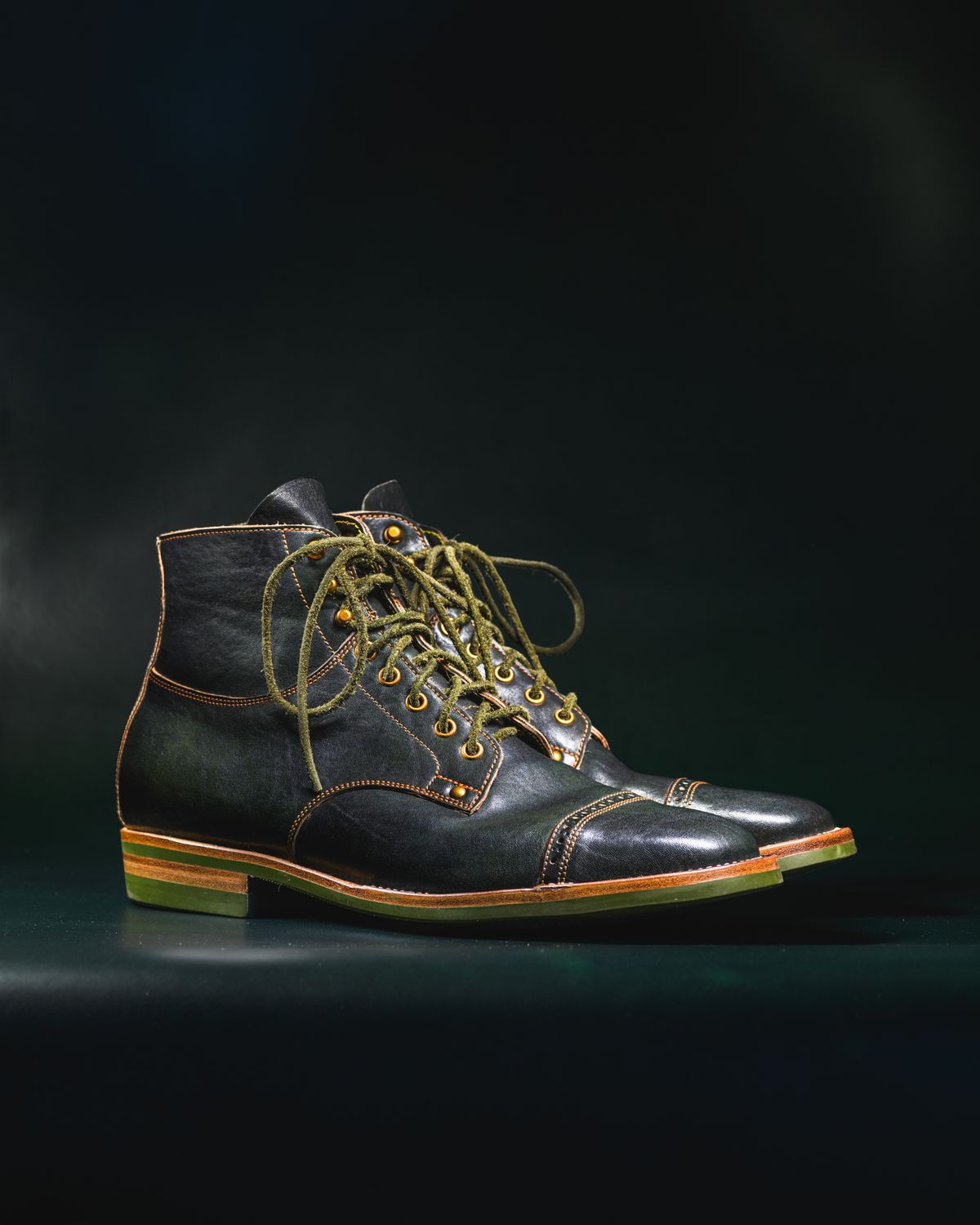Photo by ABPhoto on December 1, 2025 of the Iron Boots x Østmo Type 1 in Maryam Dark Green Hand-Dyed Horsehide.