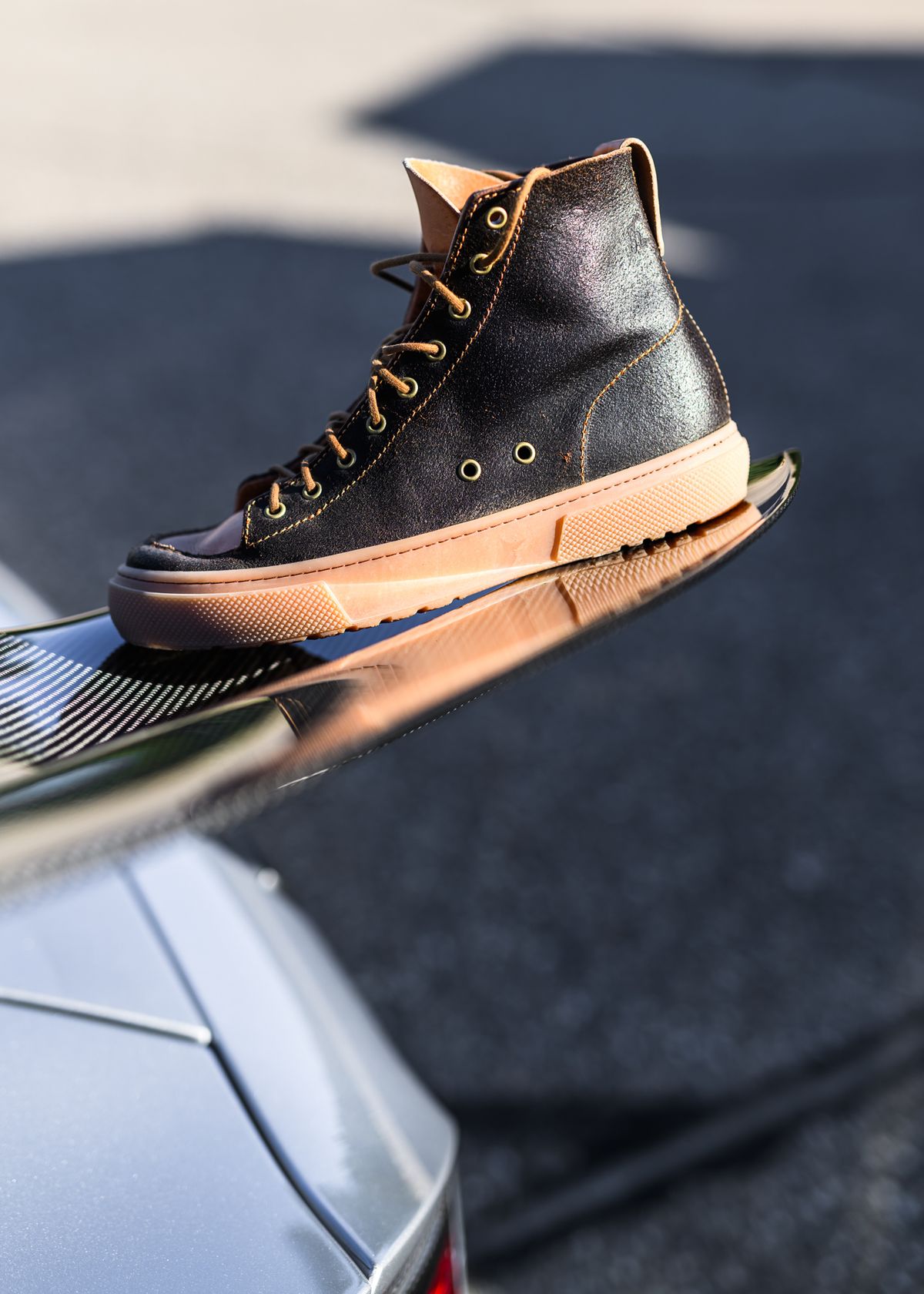 Photo by ABPhoto on October 7, 2025 of the BHHB Railtown in Horween Dark Brown Waxed Flesh & Wickett & Craig Russet Traditional Harness.