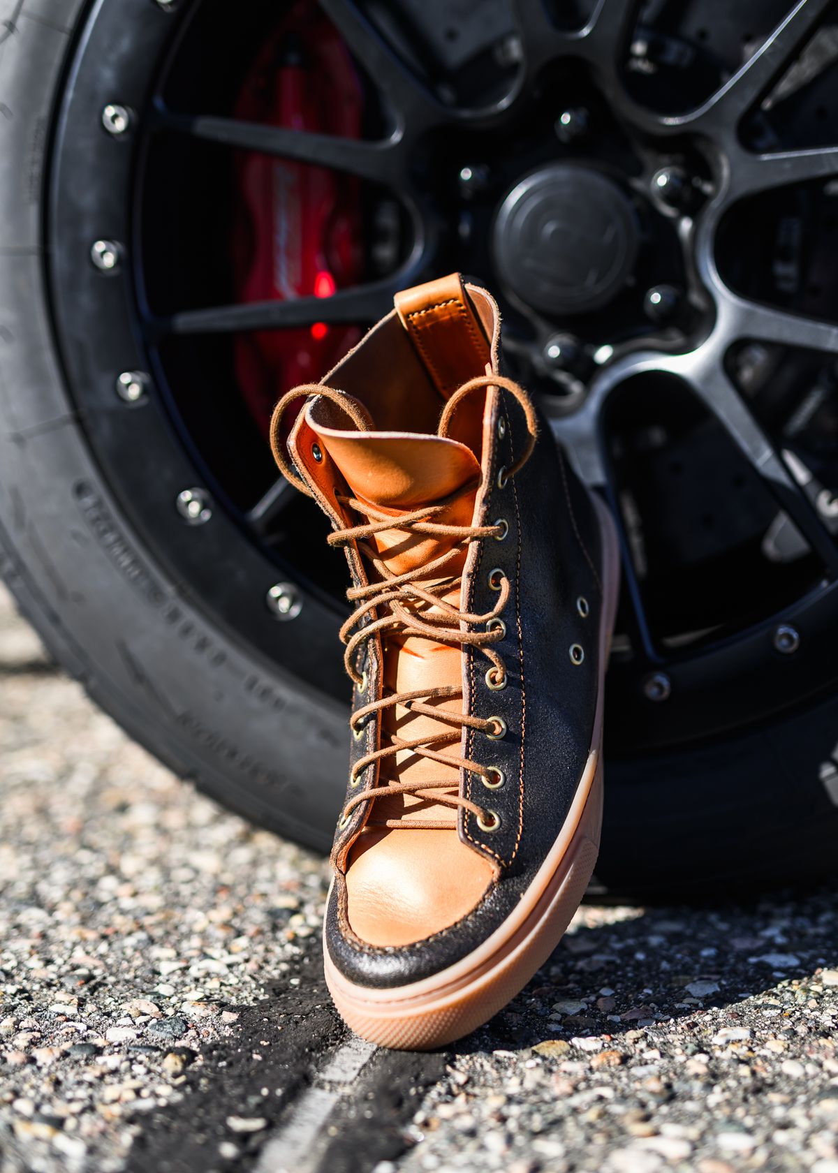 Photo by ABPhoto on October 7, 2025 of the BHHB Railtown in Horween Dark Brown Waxed Flesh & Wickett & Craig Russet Traditional Harness.