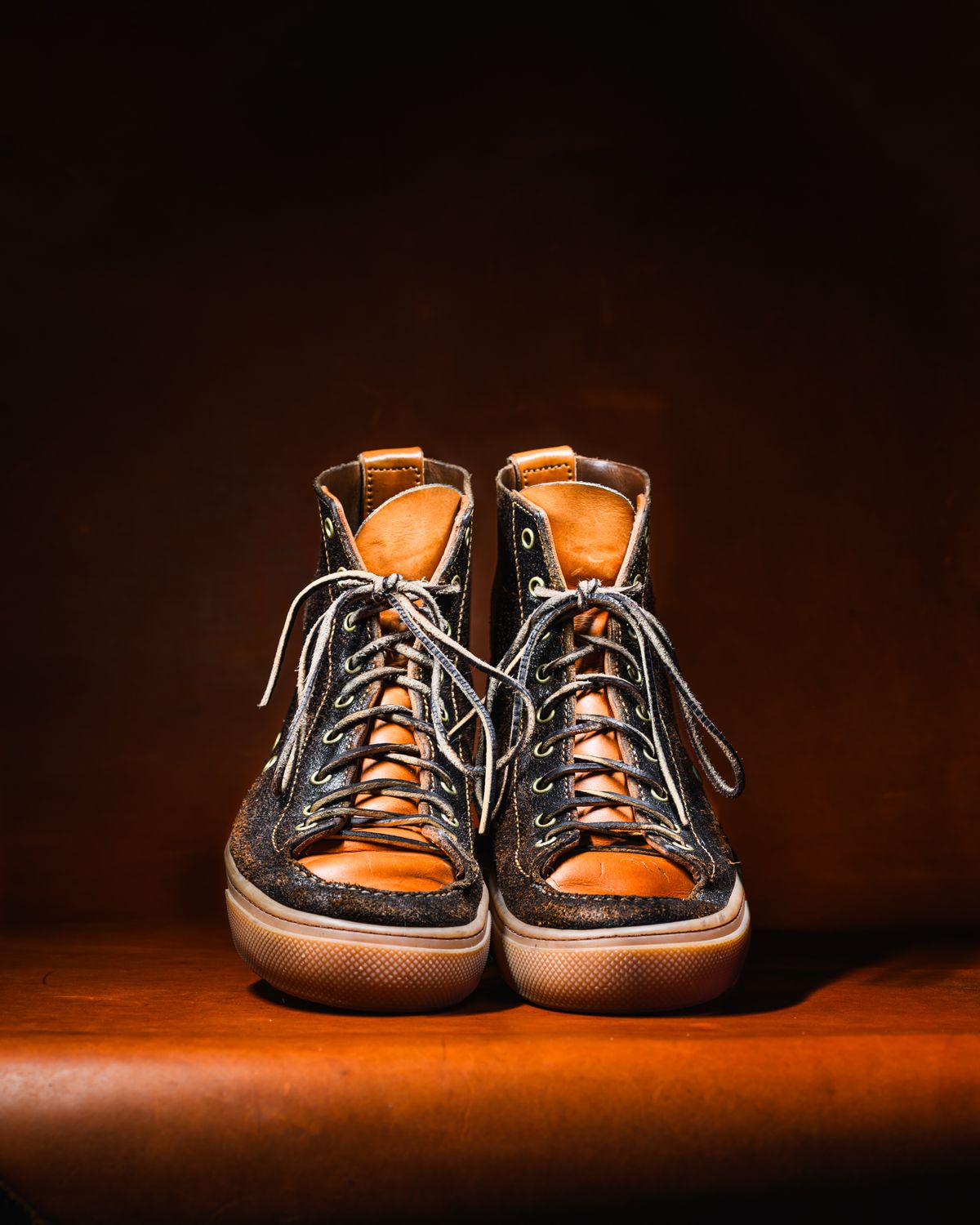 Photo by ABPhoto on December 1, 2025 of the BHHB Railtown in Horween Dark Brown Waxed Flesh & Wickett & Craig Russet Traditional Harness.