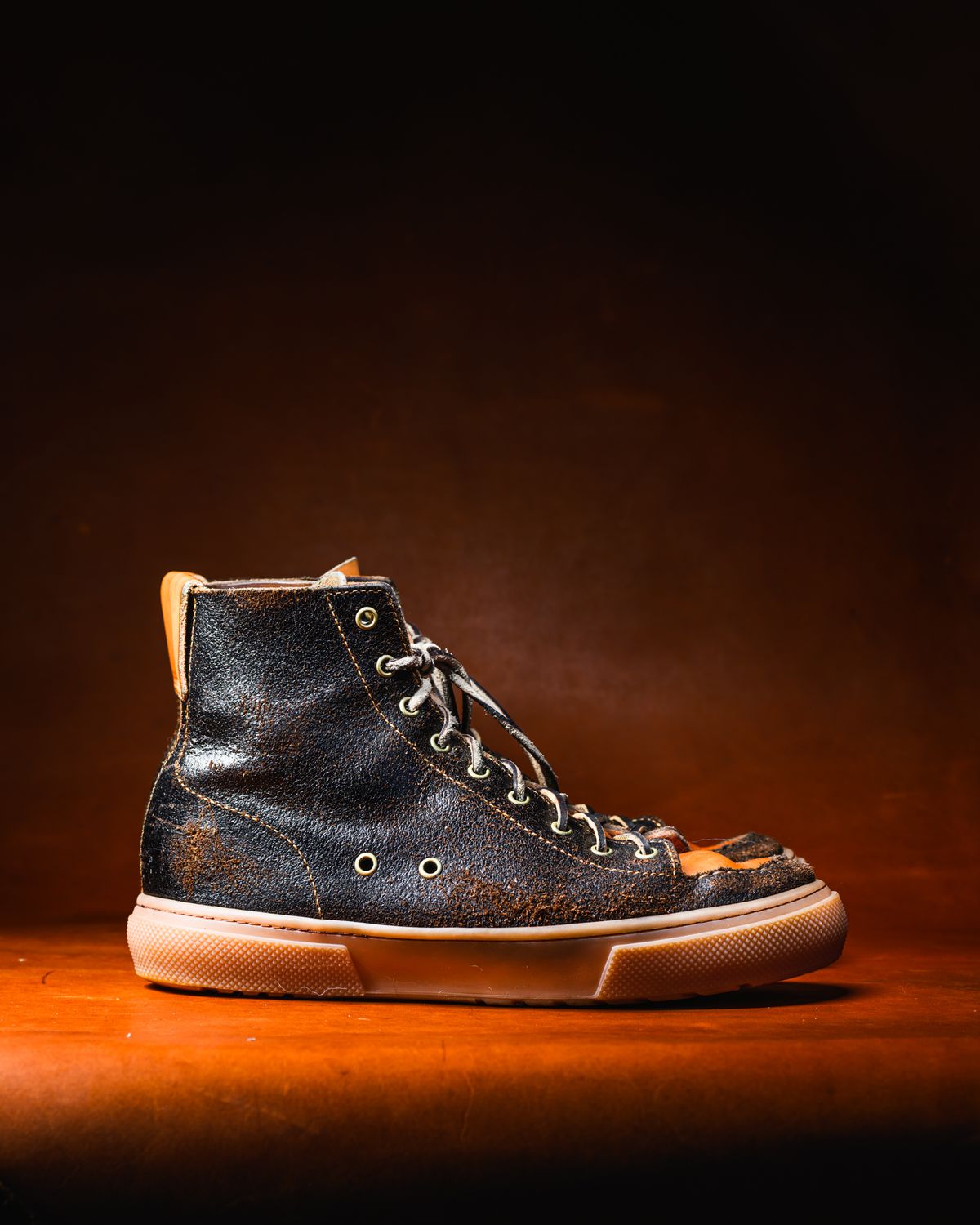 Photo by ABPhoto on December 1, 2025 of the BHHB Railtown in Horween Dark Brown Waxed Flesh & Wickett & Craig Russet Traditional Harness.