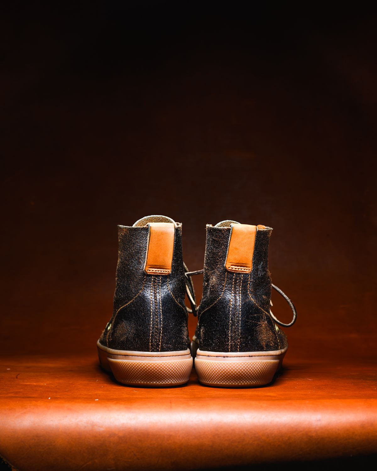 Photo by ABPhoto on December 1, 2025 of the BHHB Railtown in Horween Dark Brown Waxed Flesh & Wickett & Craig Russet Traditional Harness.