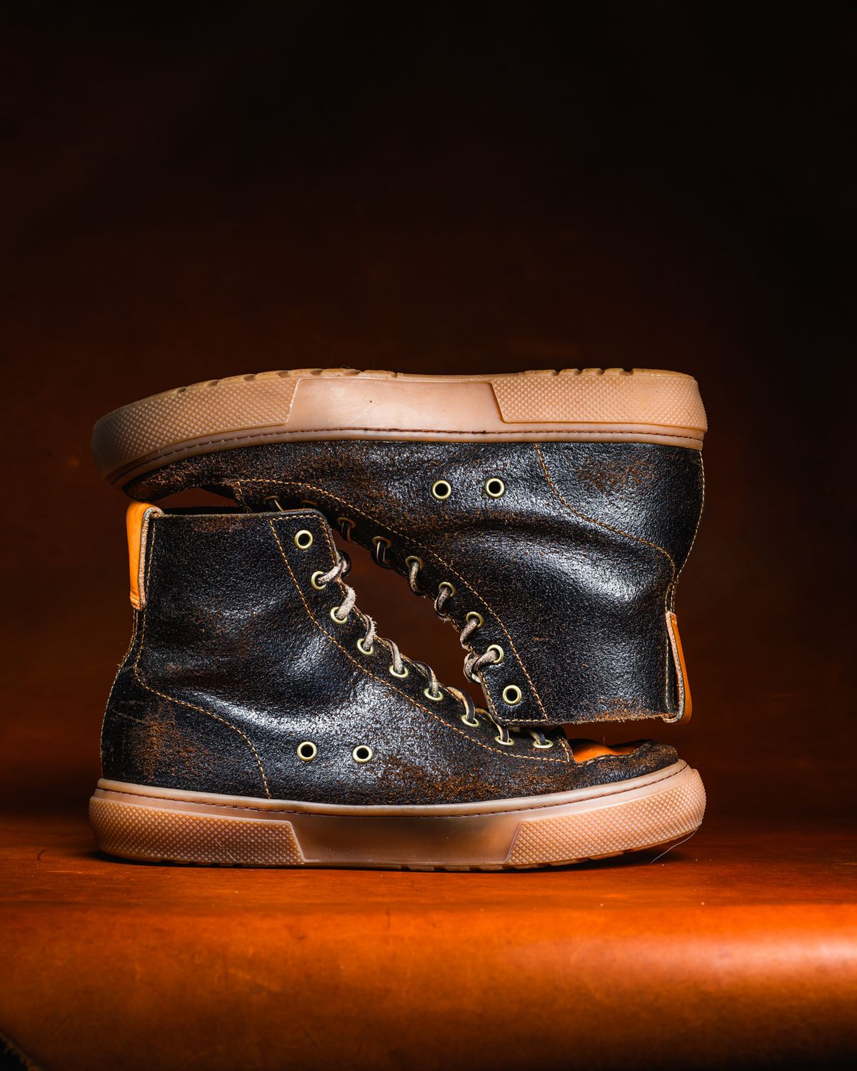 Photo by ABPhoto on December 1, 2025 of the BHHB Railtown in Horween Dark Brown Waxed Flesh & Wickett & Craig Russet Traditional Harness.