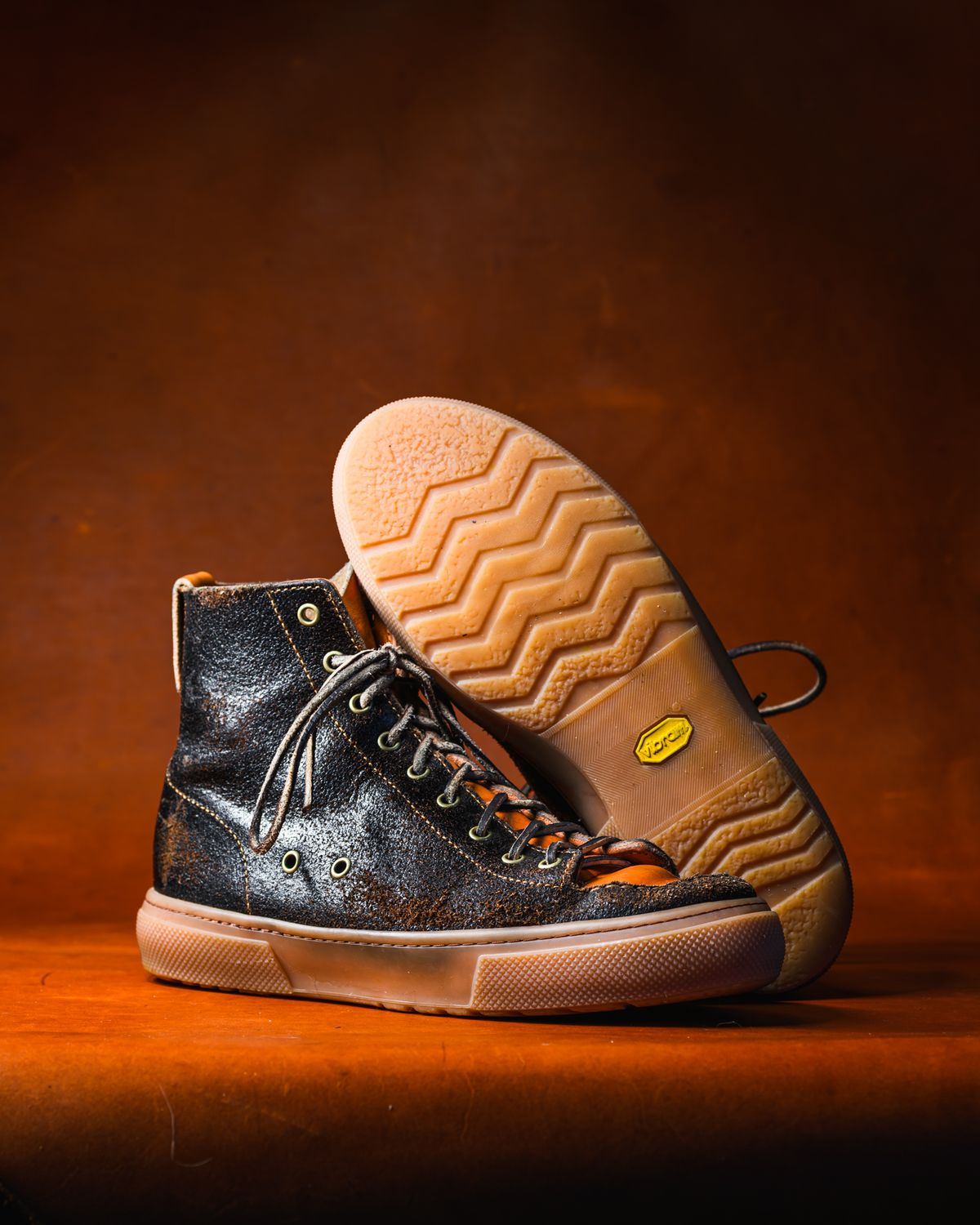 Photo by ABPhoto on December 1, 2025 of the BHHB Railtown in Horween Dark Brown Waxed Flesh & Wickett & Craig Russet Traditional Harness.