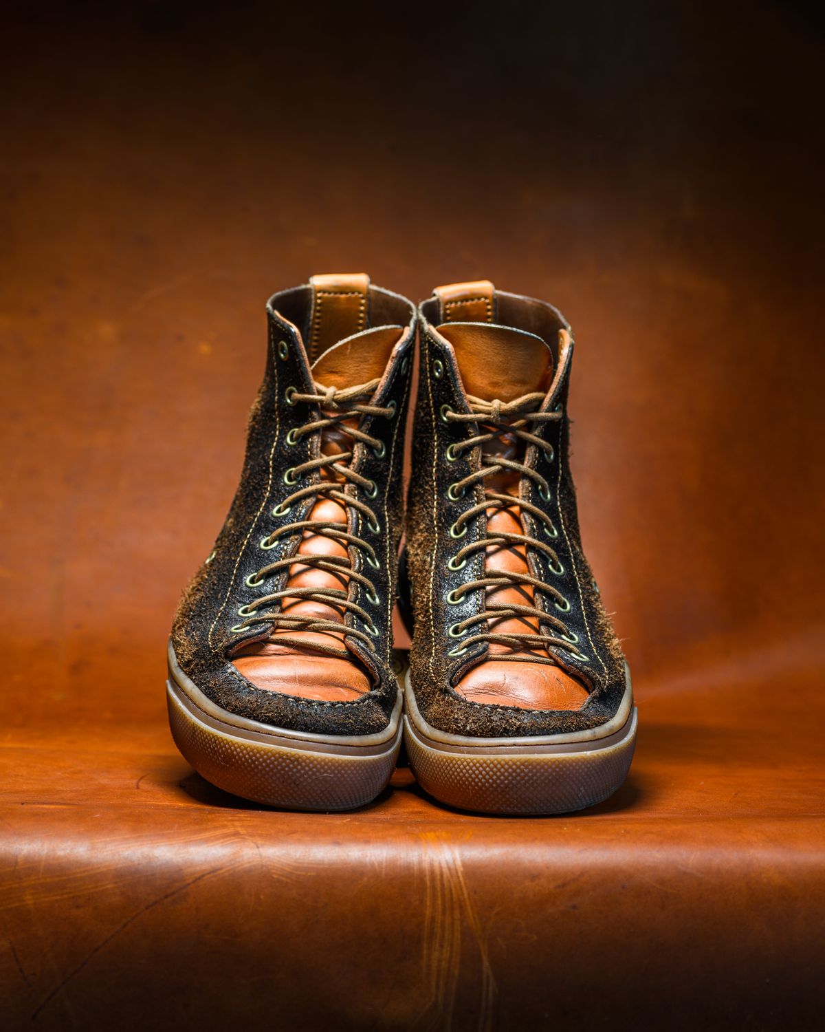 Photo by ABPhoto on January 28, 2026 of the BHHB Railtown in Horween Dark Brown Waxed Flesh & Wickett & Craig Russet Traditional Harness.