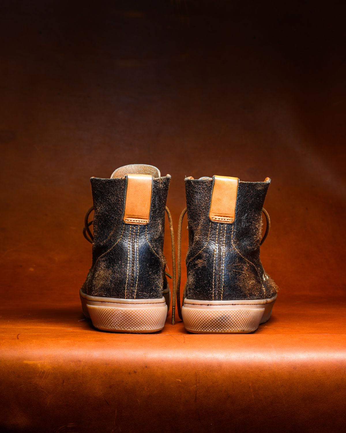 Photo by ABPhoto on March 1, 2026 of the BHHB Railtown in Horween Dark Brown Waxed Flesh & Wickett & Craig Russet Traditional Harness.