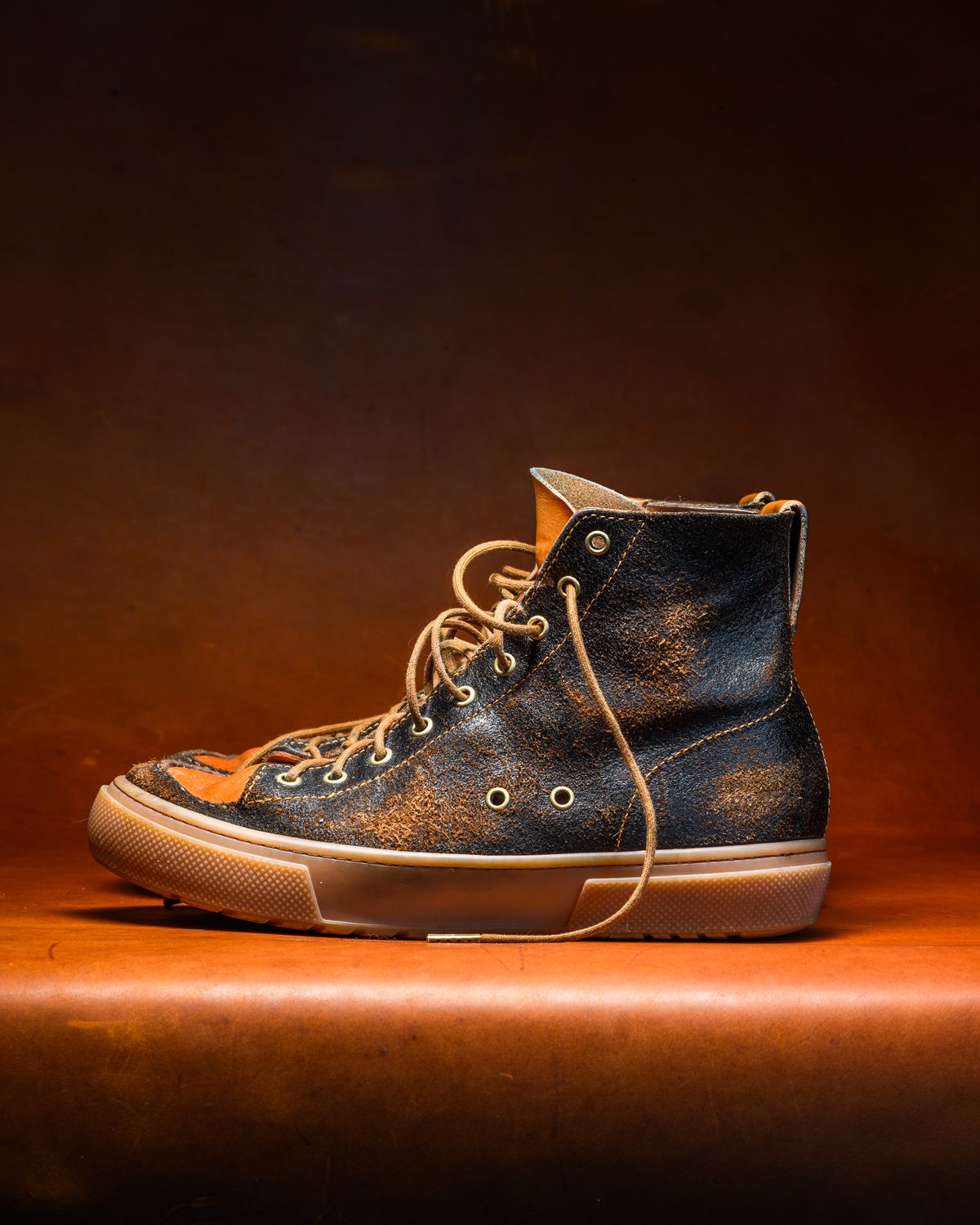 Photo by ABPhoto on March 1, 2026 of the BHHB Railtown in Horween Dark Brown Waxed Flesh & Wickett & Craig Russet Traditional Harness.