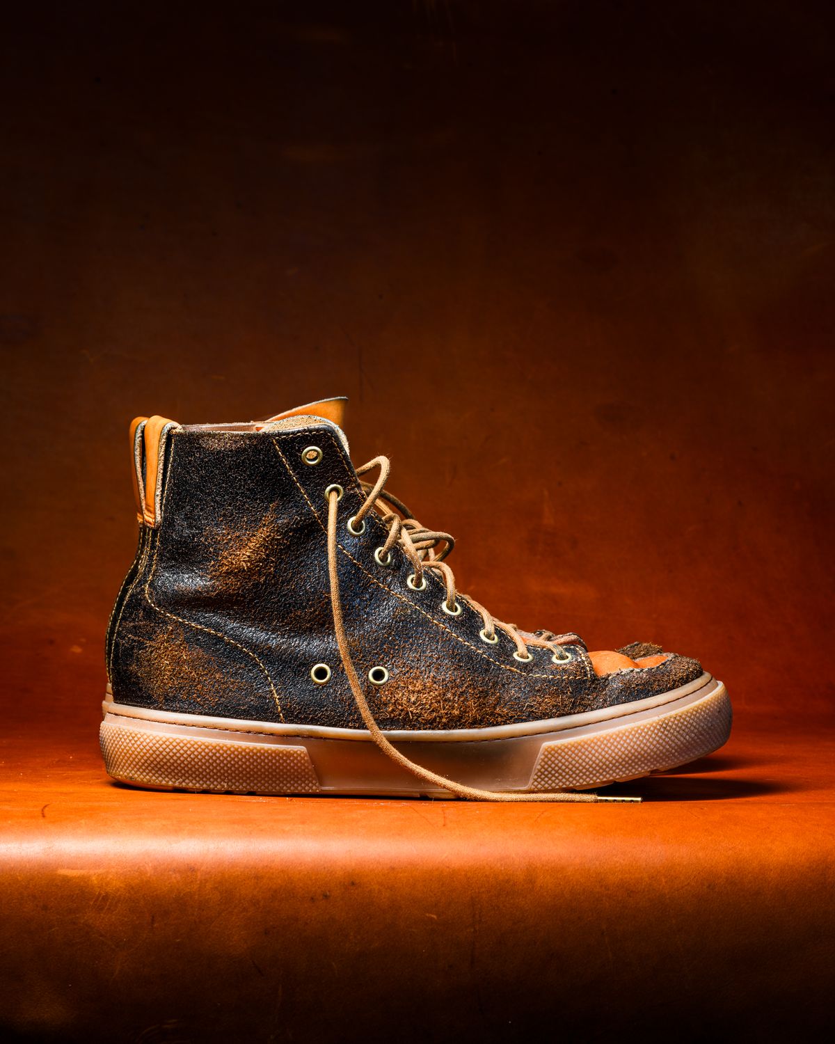 Photo by ABPhoto on March 1, 2026 of the BHHB Railtown in Horween Dark Brown Waxed Flesh & Wickett & Craig Russet Traditional Harness.