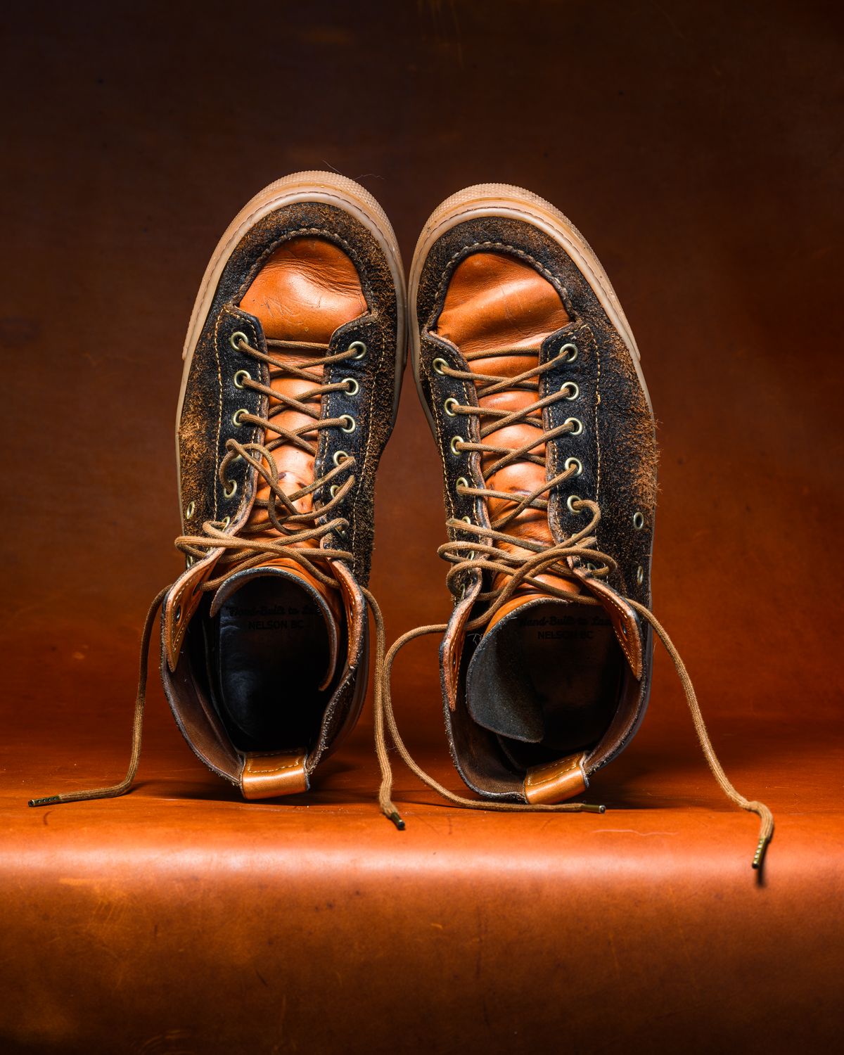 Photo by ABPhoto on March 1, 2026 of the BHHB Railtown in Horween Dark Brown Waxed Flesh & Wickett & Craig Russet Traditional Harness.