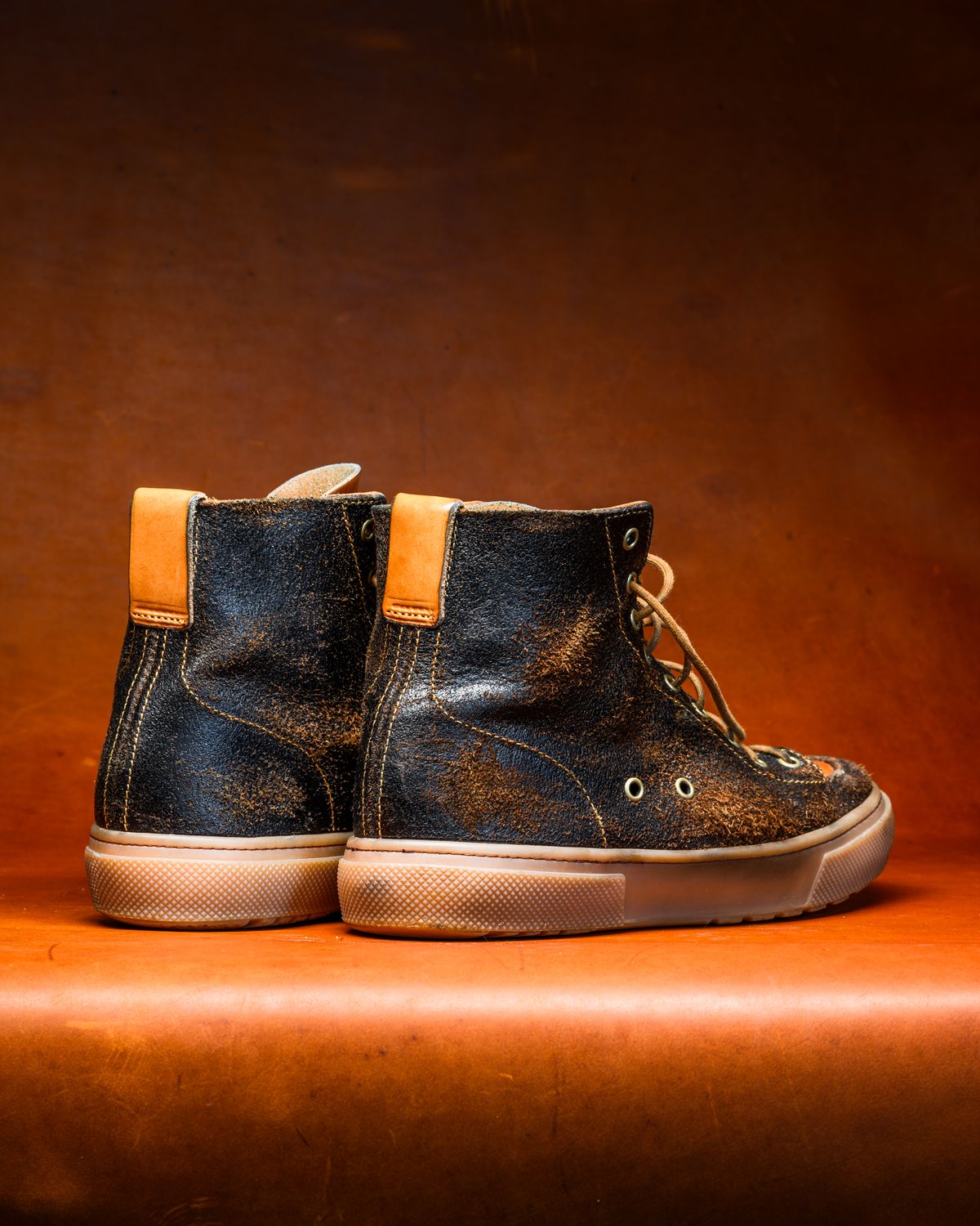 Photo by ABPhoto on March 1, 2026 of the BHHB Railtown in Horween Dark Brown Waxed Flesh & Wickett & Craig Russet Traditional Harness.