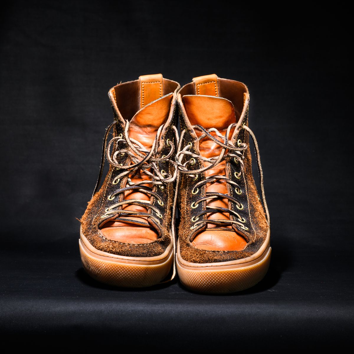 Photo by ABPhoto on April 1, 2026 of the BHHB Railtown in Horween Dark Brown Waxed Flesh & Wickett & Craig Russet Traditional Harness.