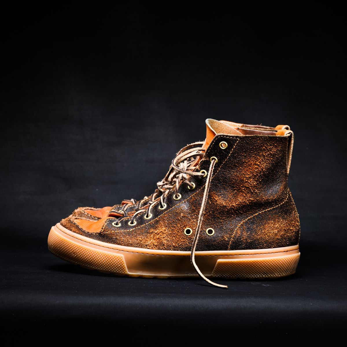 Photo by ABPhoto on April 1, 2026 of the BHHB Railtown in Horween Dark Brown Waxed Flesh & Wickett & Craig Russet Traditional Harness.