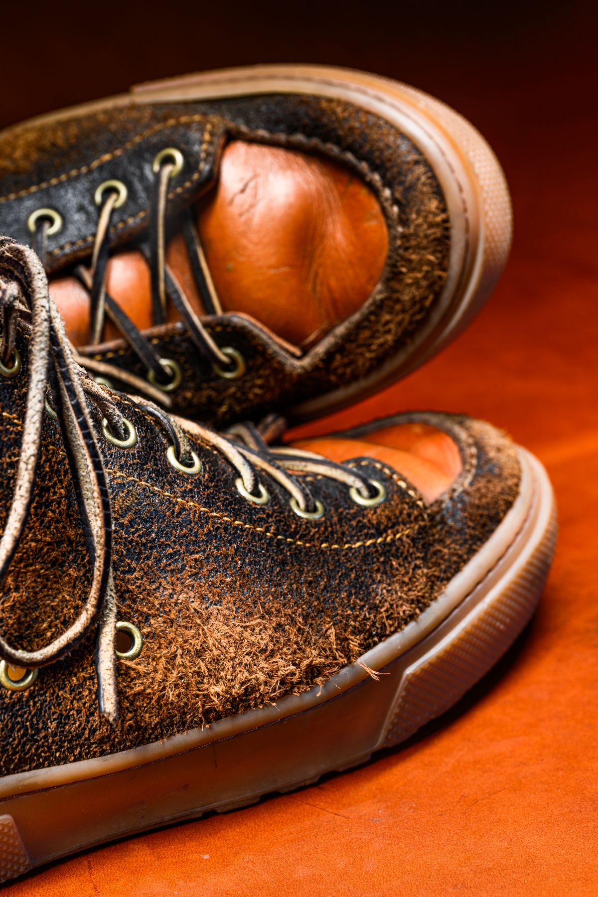 Photo by ABPhoto on April 1, 2026 of the BHHB Railtown in Horween Dark Brown Waxed Flesh & Wickett & Craig Russet Traditional Harness.