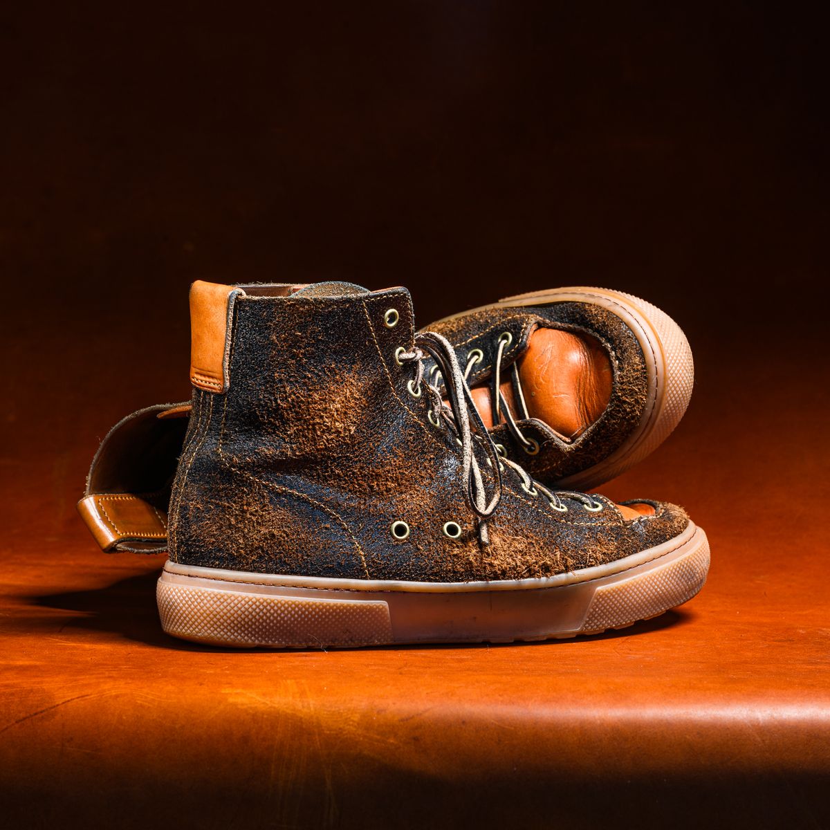 Photo by ABPhoto on April 1, 2026 of the BHHB Railtown in Horween Dark Brown Waxed Flesh & Wickett & Craig Russet Traditional Harness.