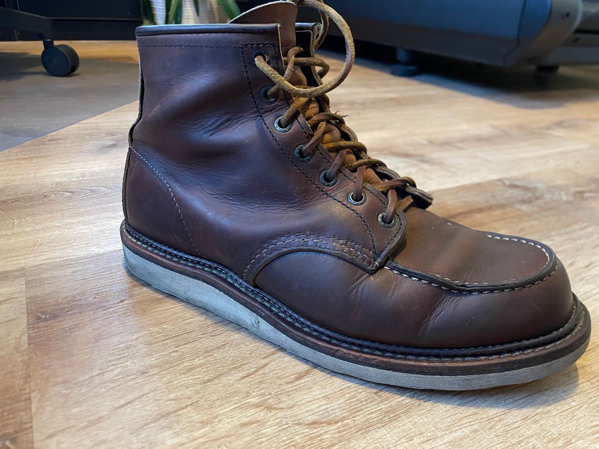 Photo by mjones21 on December 29, 2024 of the Red Wing 6-Inch Classic Moc in S.B. Foot Copper Rough and Tough.
