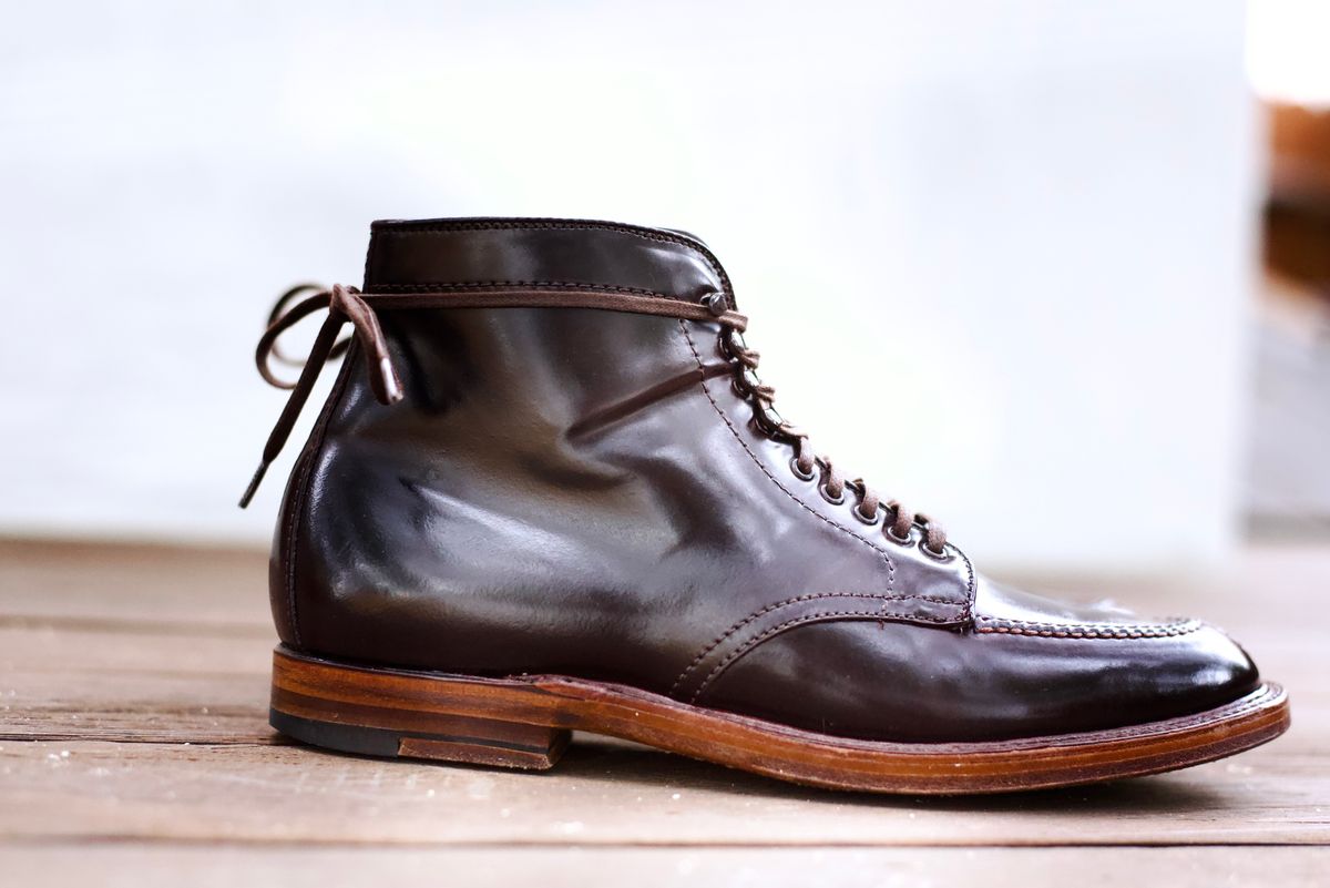 Photo by cordovanandcreases on January 1, 2023 of the Alden Tanker Boot in Horween Color 8 Shell Cordovan.